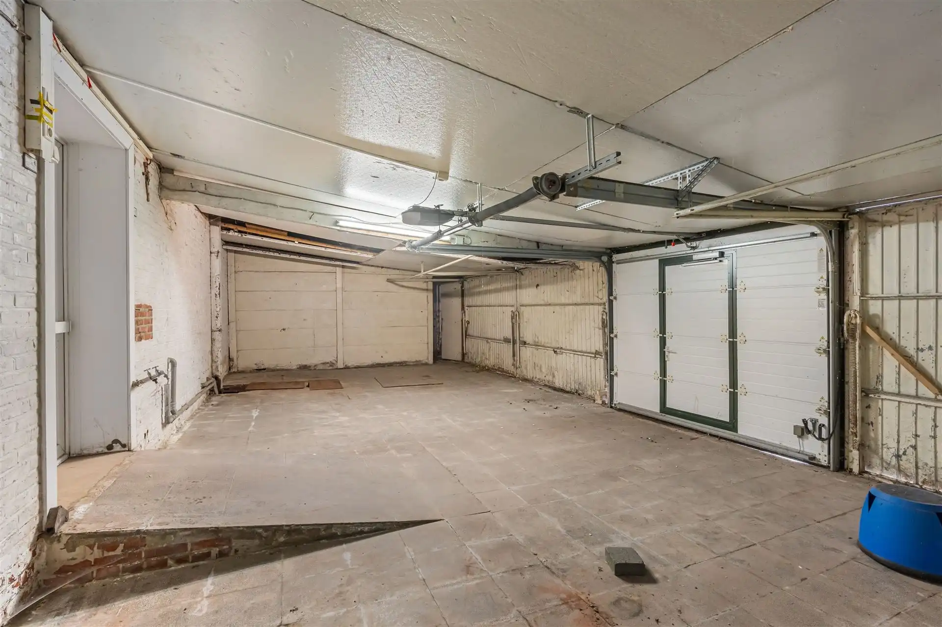 Woning met handelsgedeelte en opslagplaats. foto 23