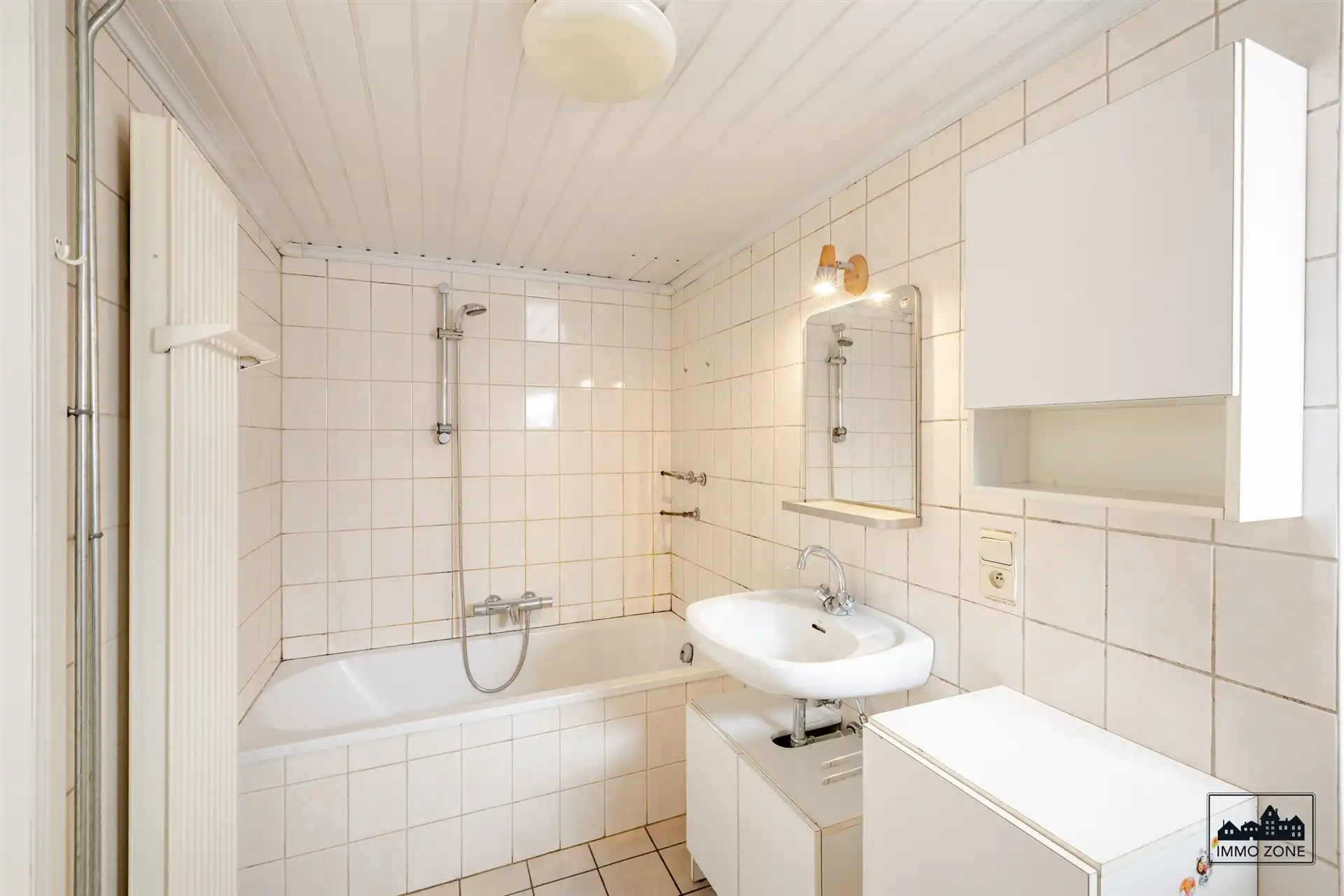 Ruime woning met tuin en garage in Hamme foto 12