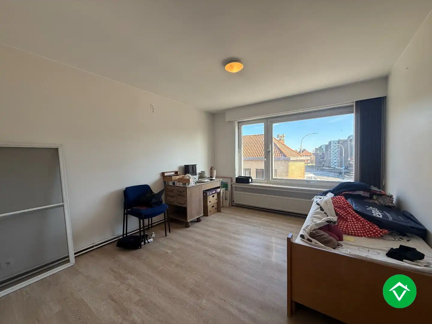 Instapklaar appartement met twee slaapkamers en garage te Roeselare foto 15