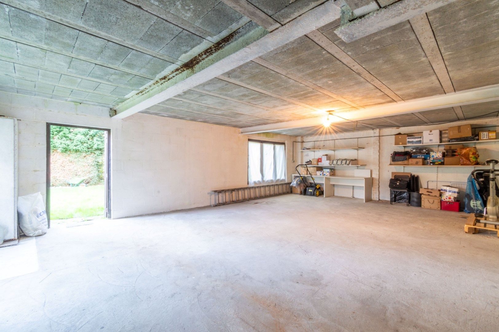 Ruime en lichtrijke driegevelwoning met garage + atelier! foto 15