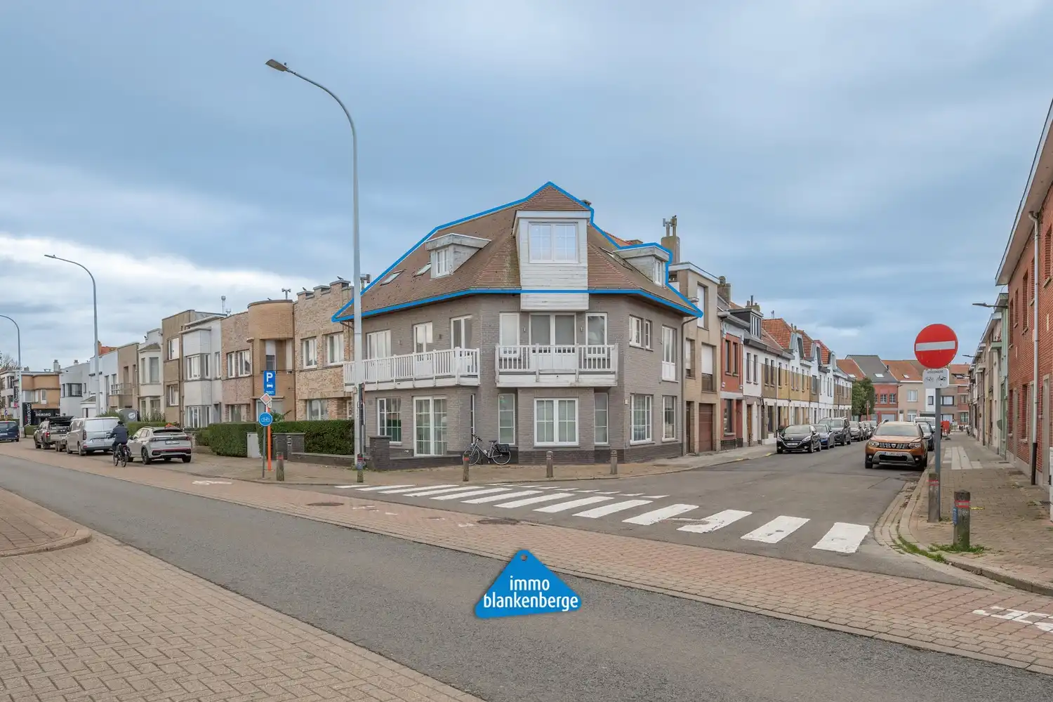 Stijlvol 1-Slaapkamerappartement met Moderne Keuken nabij de Haven van Blankenberge foto {{pictureIndex}}