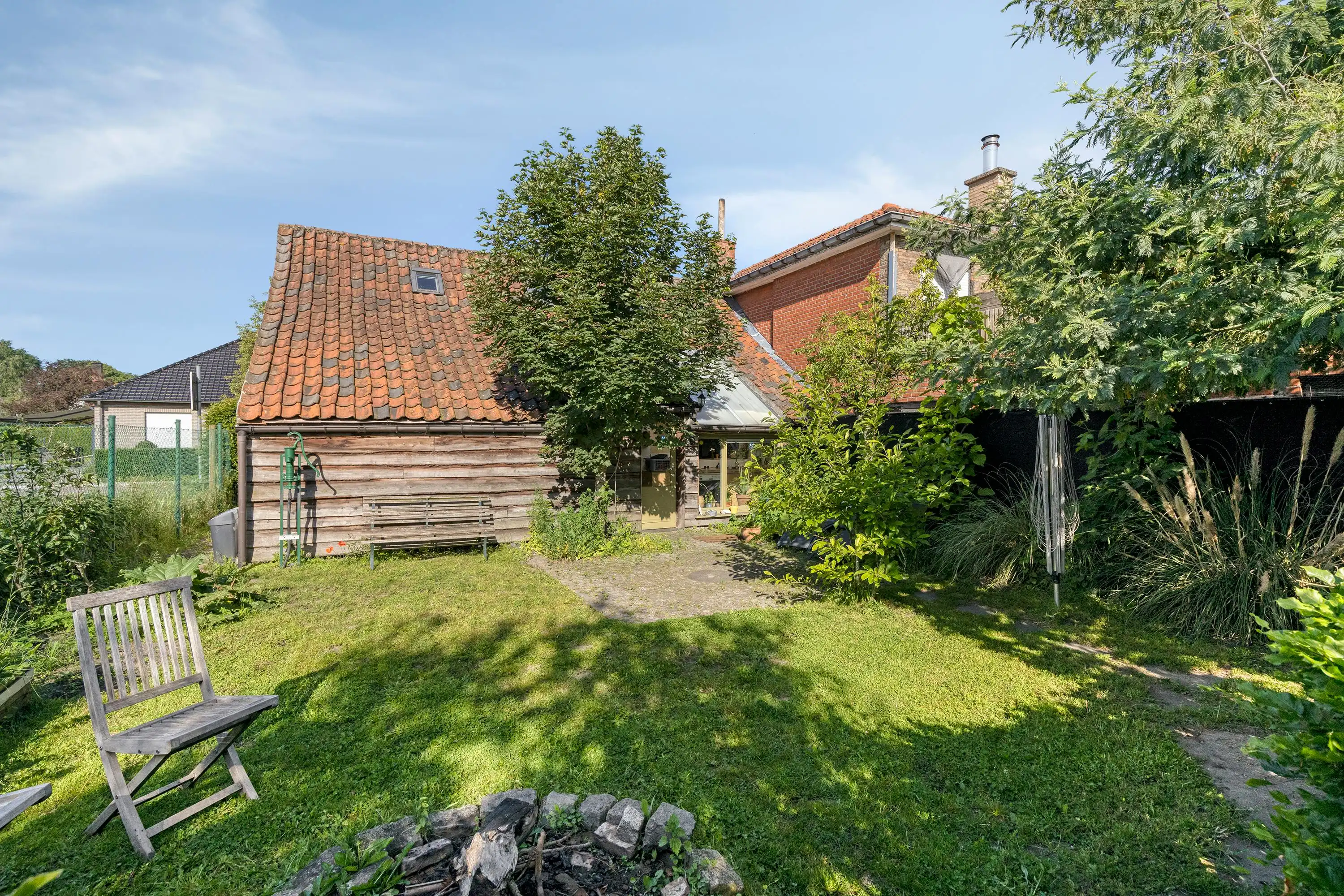 Charmante woning met afzonderlijk atelier/kantoor te koop foto 11