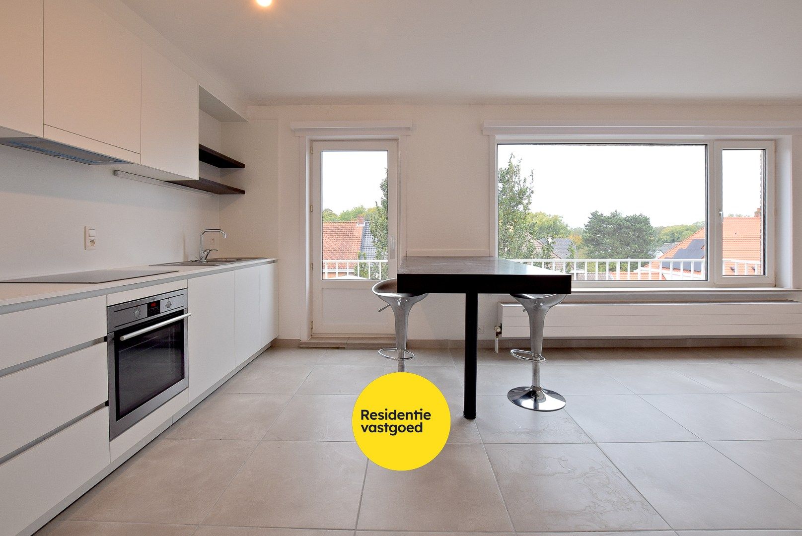 Investeringsvastgoed (gerenoveerd in 2024) omvat 2 afzonderlijk te verhuren appartementen samen 145m²! foto 9