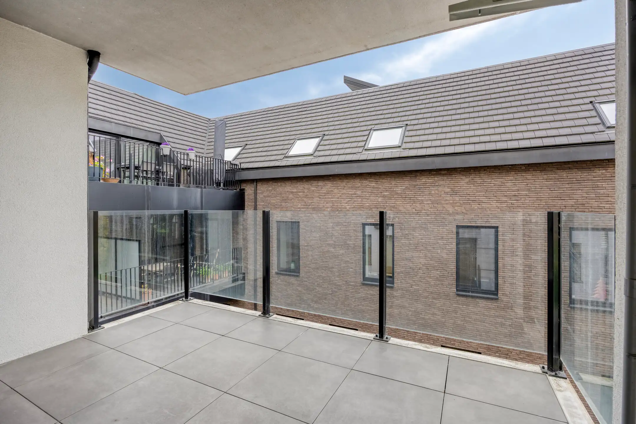 Energiezuinig APPARTEMENT van bj 2018 van 104 m² gelegen op 2de  verdiep, lift,  mooie leefruimten, 2 slaapkamers en garage op gelijkvloers. foto 12