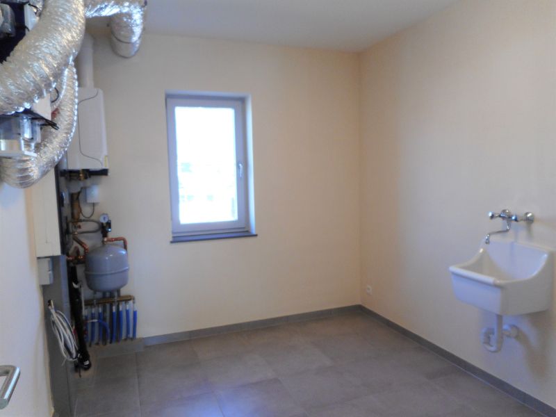 Instapklaar duplexappartement met 2 ruime slpks,  ruim terras (18m²), ondergrondse autostpl + kelder foto 10