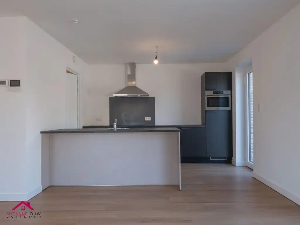 Gelijkvloers appartement met ruim terras foto 17