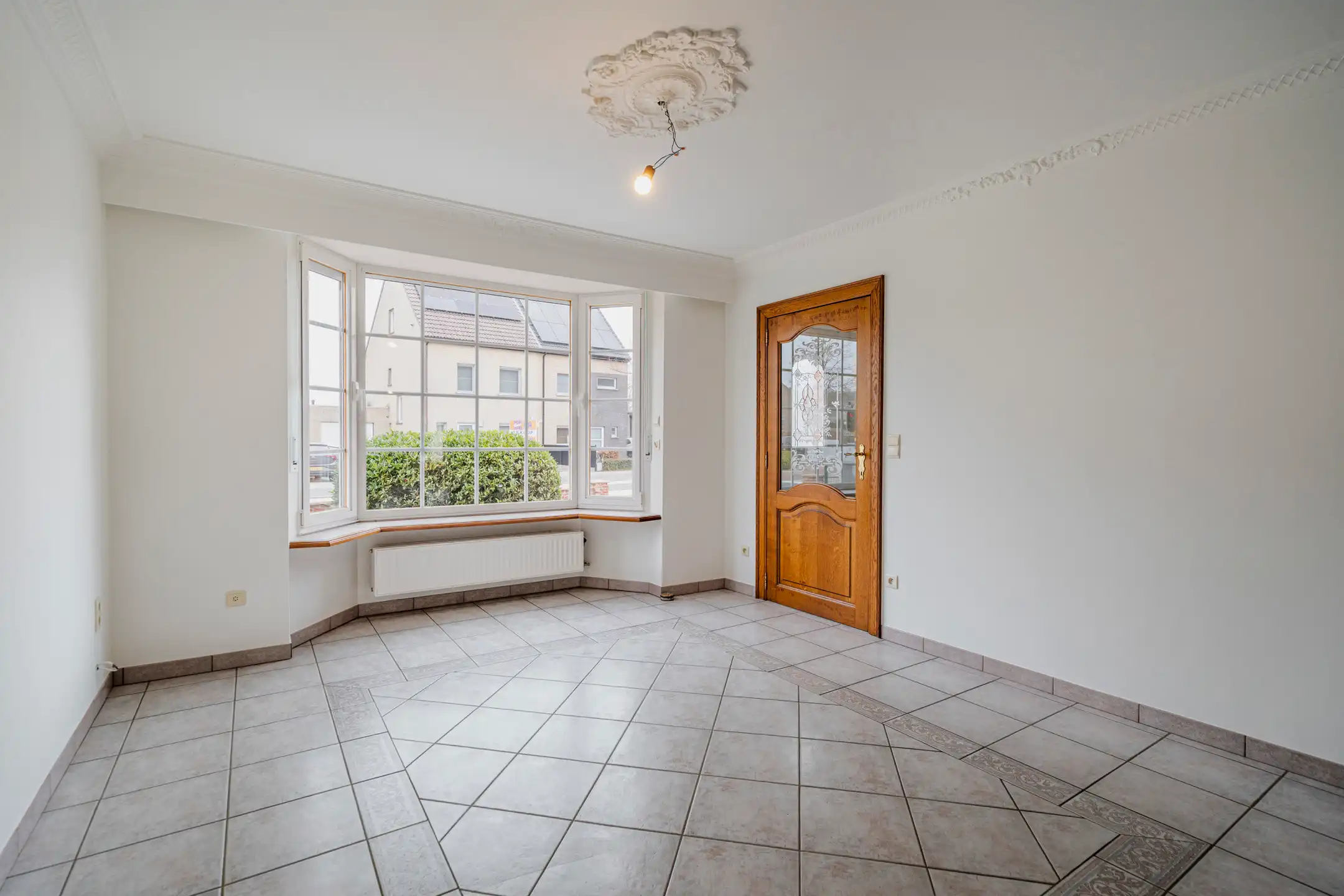 Prachtige dorpswoning op 1.099 m² foto 4