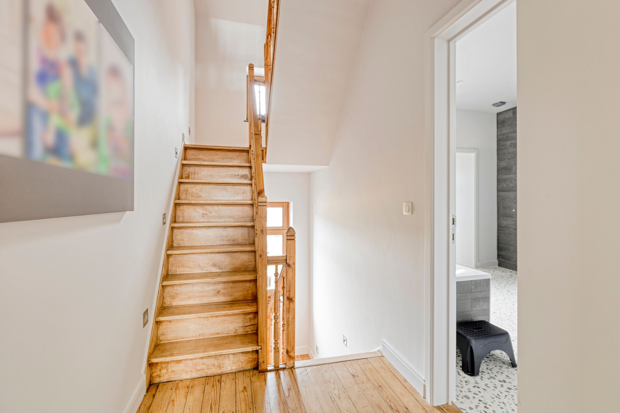 Gerenoveerde herenwoning met garage foto 12