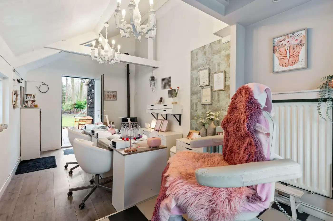 Ruime, instapklare, vrijstaande woning met 5 slpk., grote tuin en praktijkruimte foto 28