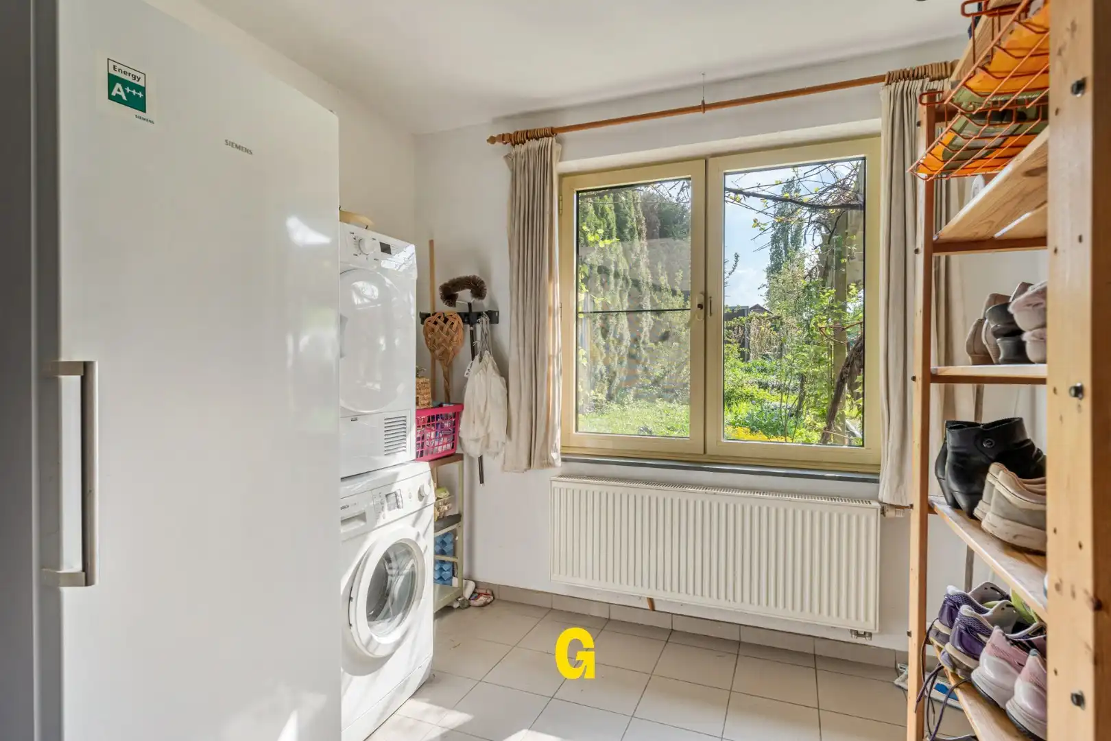 Uitstekend heropgebouwde karakterwoning op 50 are, in een gegeerde rustige omgeving met zicht op de omliggende velden. foto 12