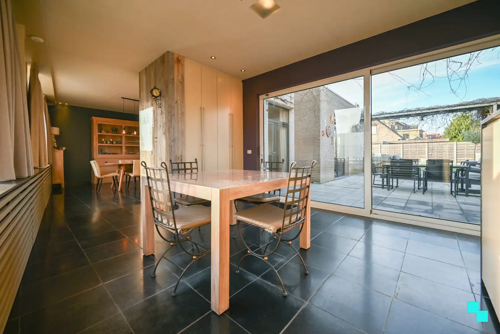 Karaktervolle woning met handelsruimte nabij het centrum van Izegem foto 16