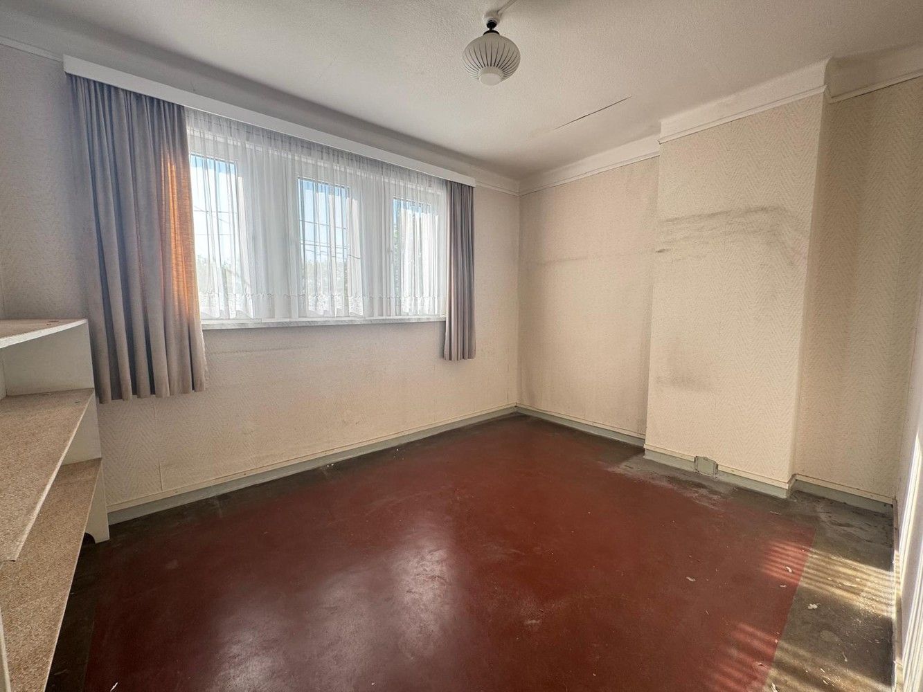 KARAKTERVOLLE, TE RENOVEREN WONING (H.O.B.) foto 9