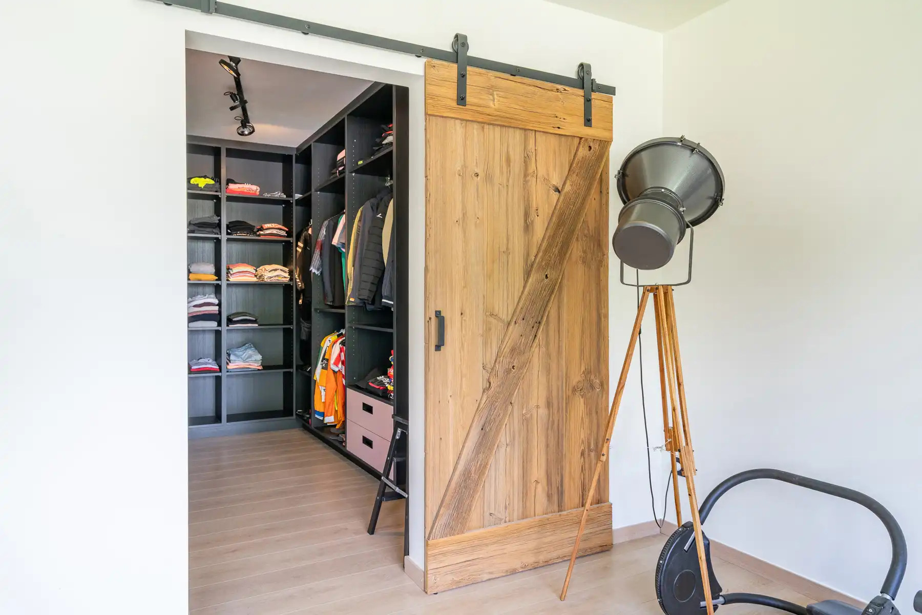 Woning te koop in Wuustwezel | 3 slaapkamers, afgewerkte zolder en moderne keuken foto 16