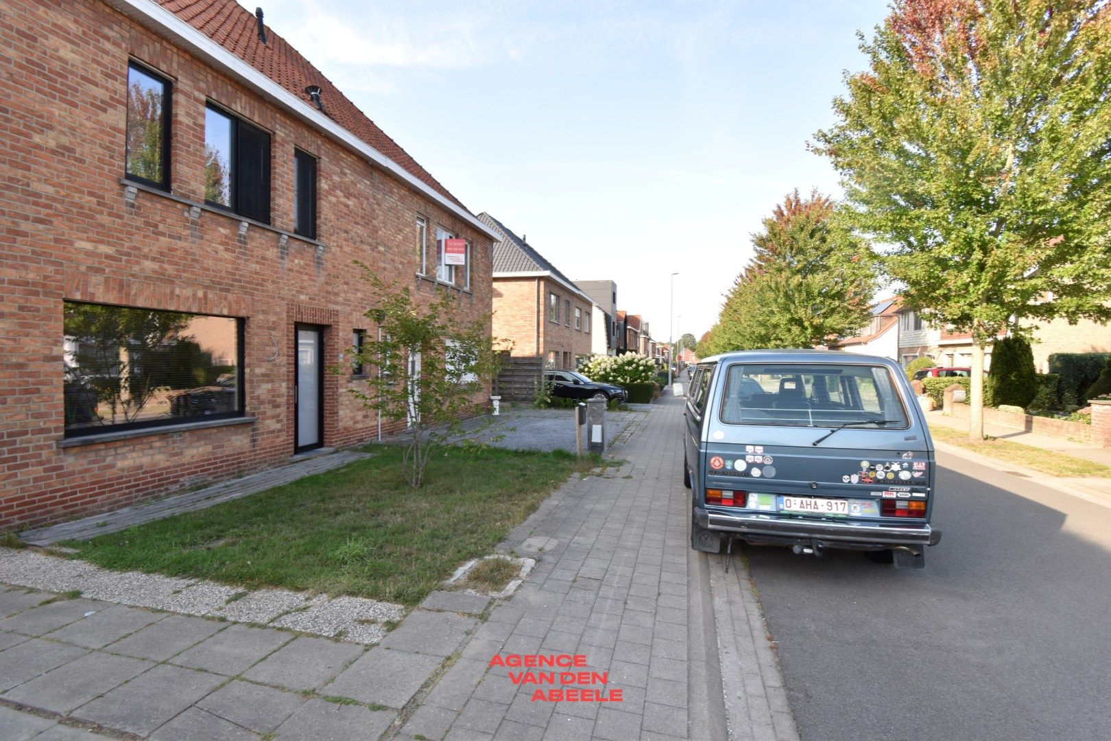 Rustig gelegen halfopen bebouwing met 3 slaapkamers en tuin  foto 14