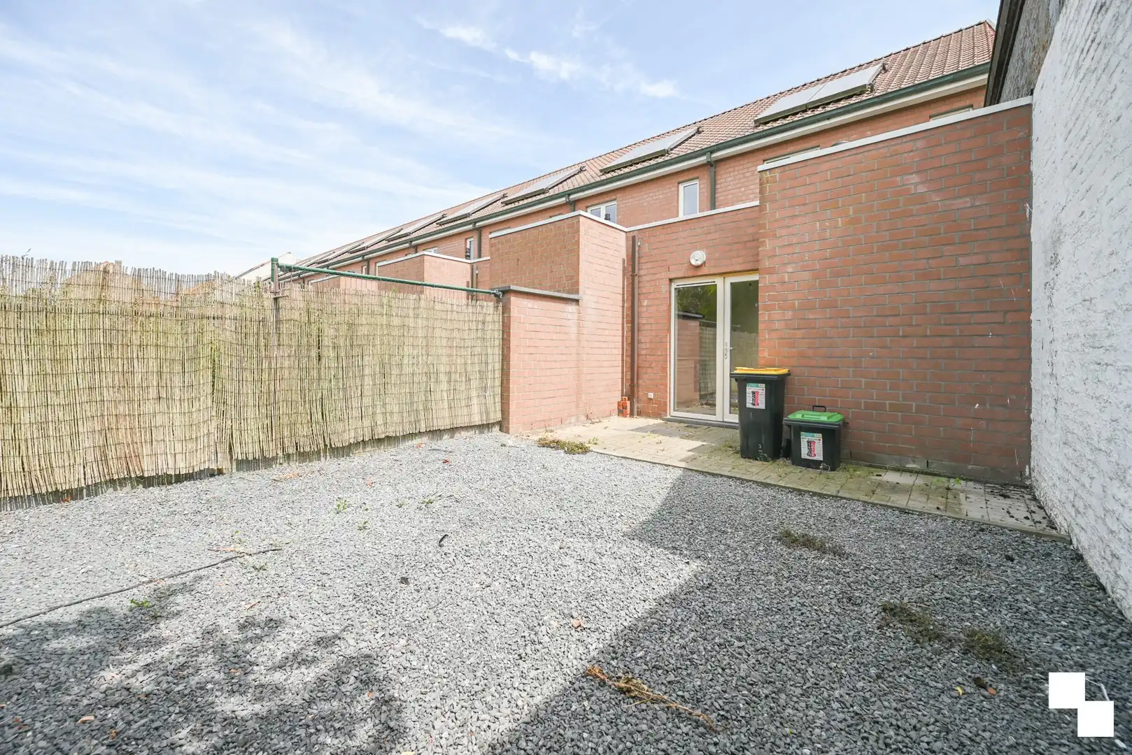 Instapklare woning met twee slaapkamers nabij centrum Izegem foto 10
