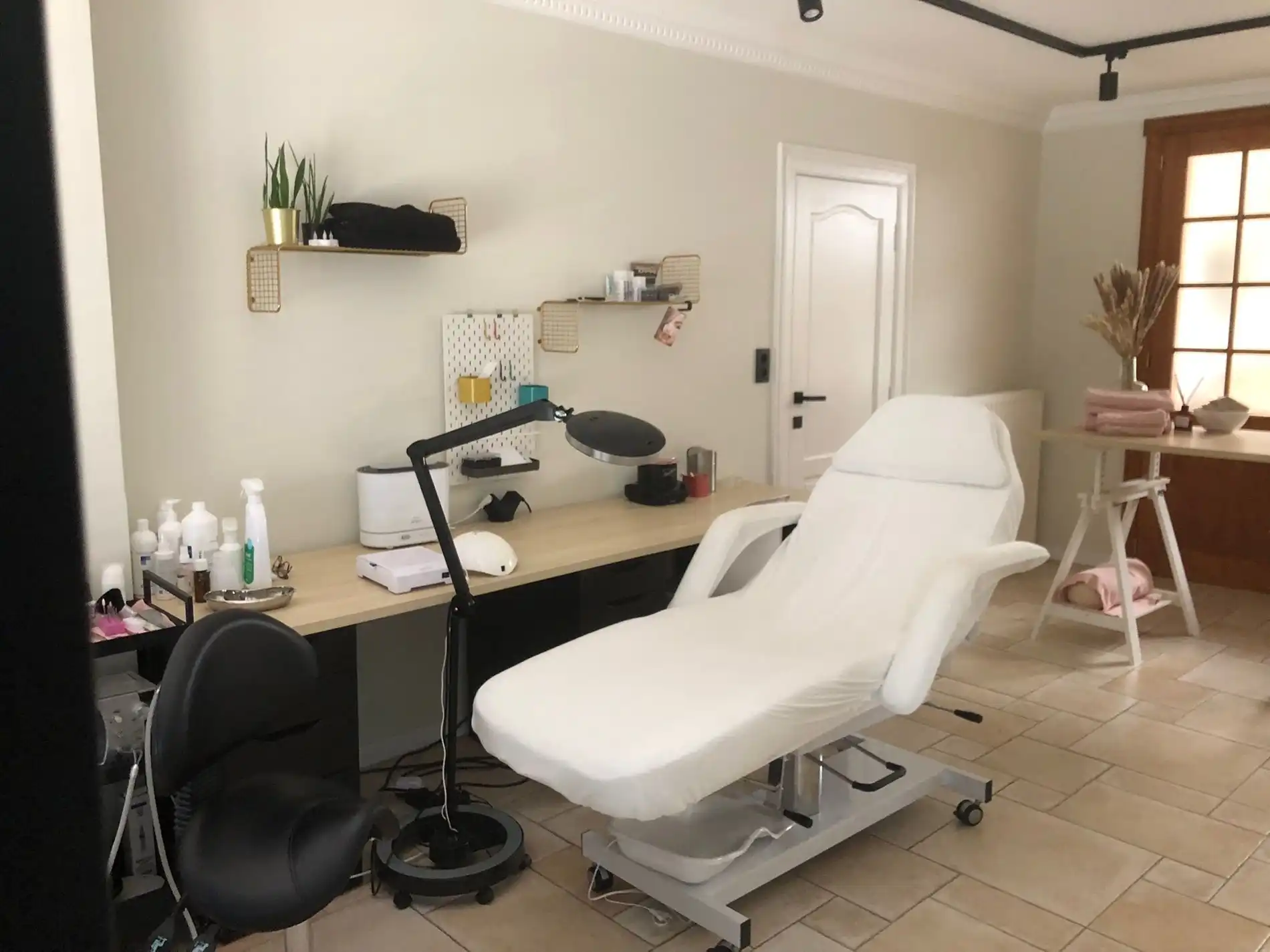 Alleenstaande woning met 5 slaapkamers en diepe tuin te Zarren foto 7