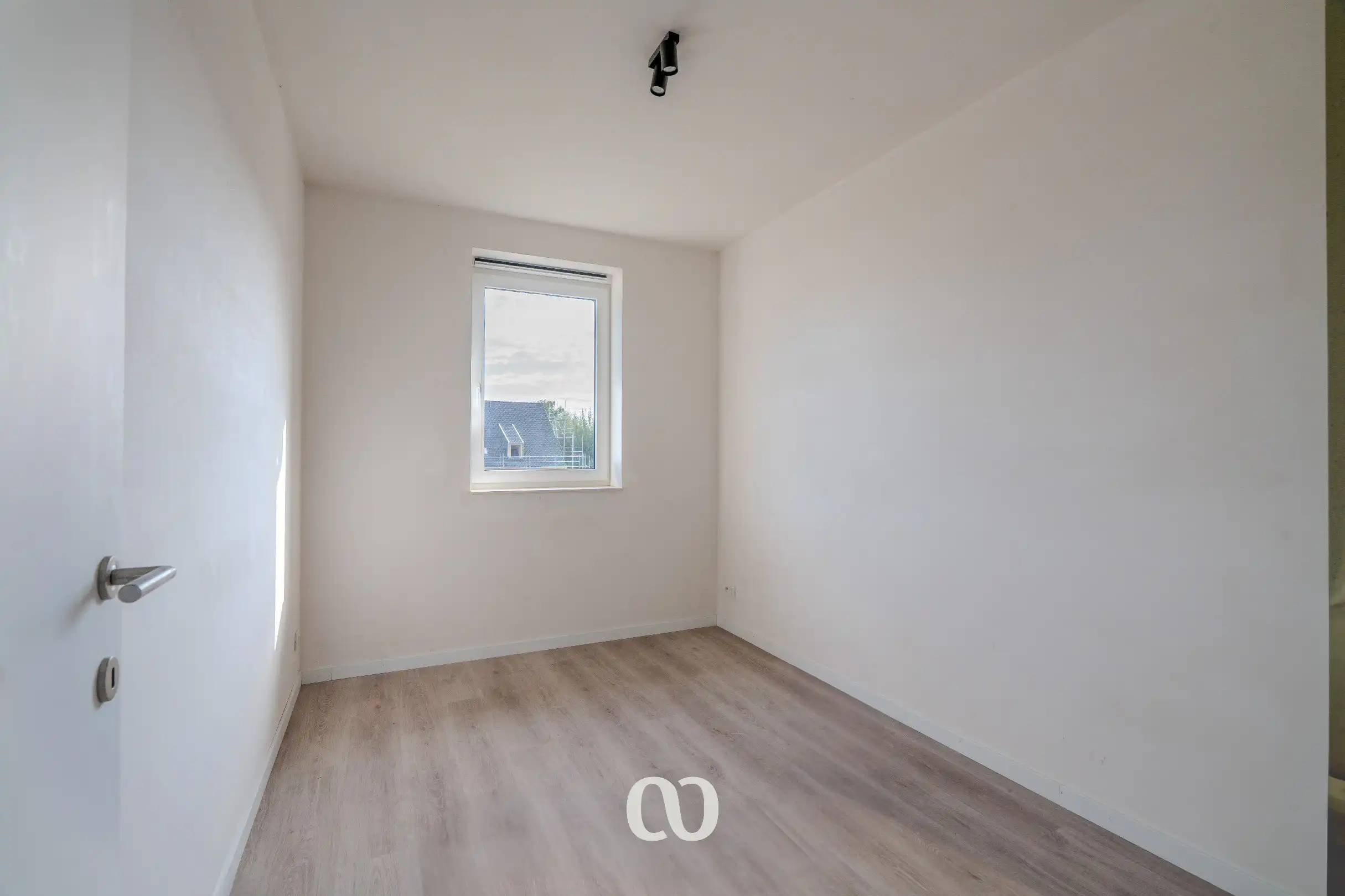 Prachtige nieuwbouwwoningen met 4 slaapkamers en garage foto 7