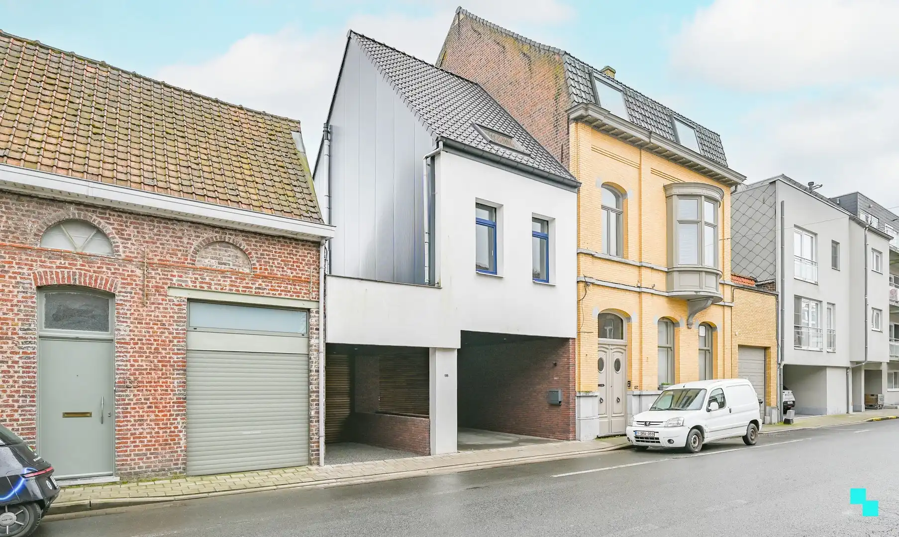 Instapklare starterswoning in Deerlijk foto {{pictureIndex}}