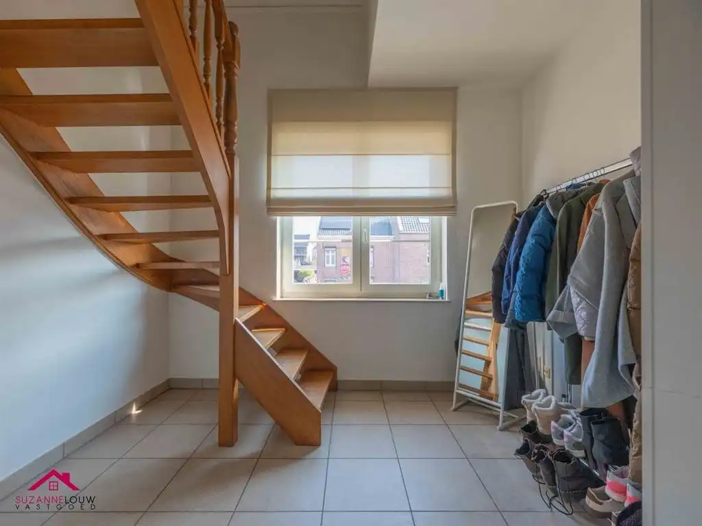 Meergezinswoning in gesloten bebouwing foto 50