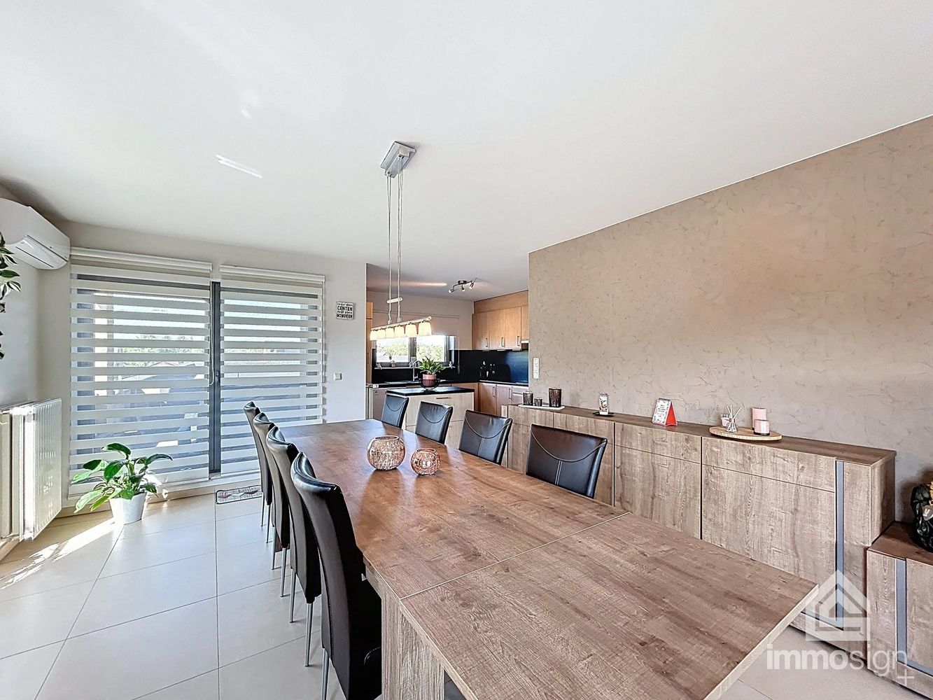 Instapklaar duplexappartement met 2 slaapkamers, heerlijk terras en een autostaanplaats foto 3