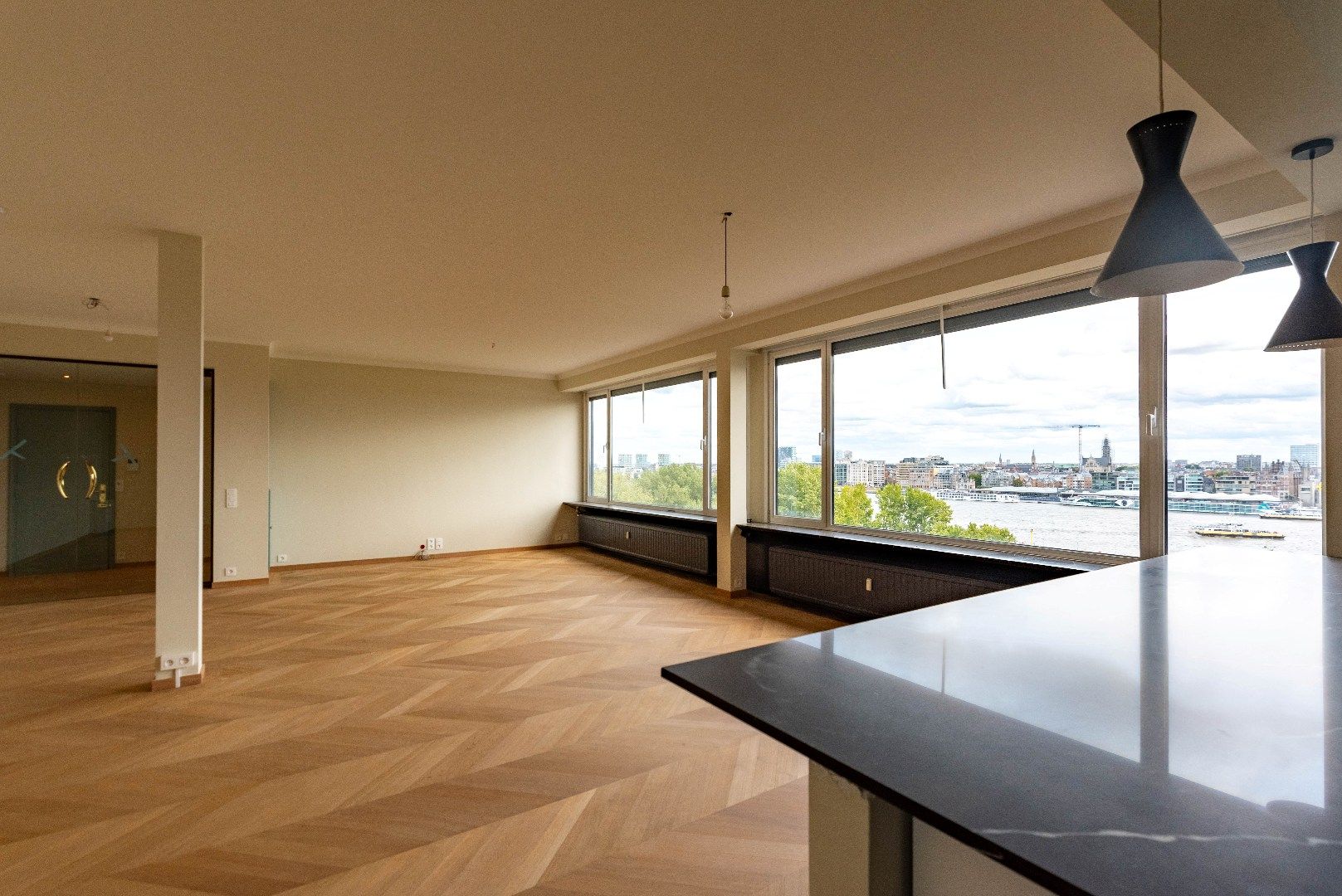 Ruim appartement met terras foto 10