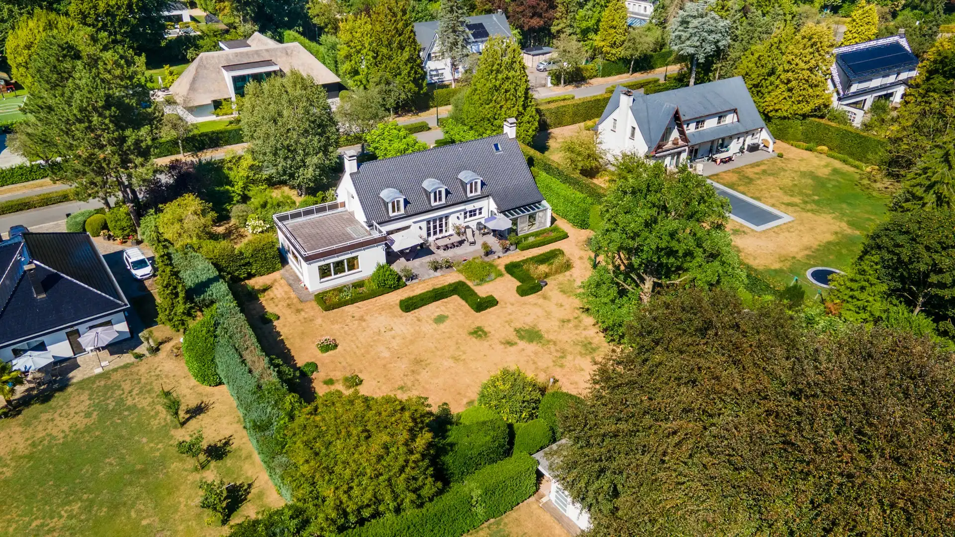 Villa met zuidtuin op toplocatie foto 9