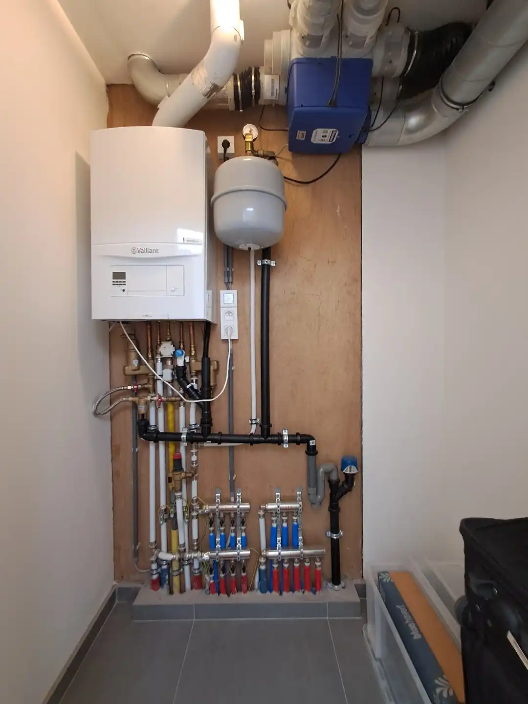 Instapklare halfopen woning met ruime zonnige tuin te Oedelem! foto 16