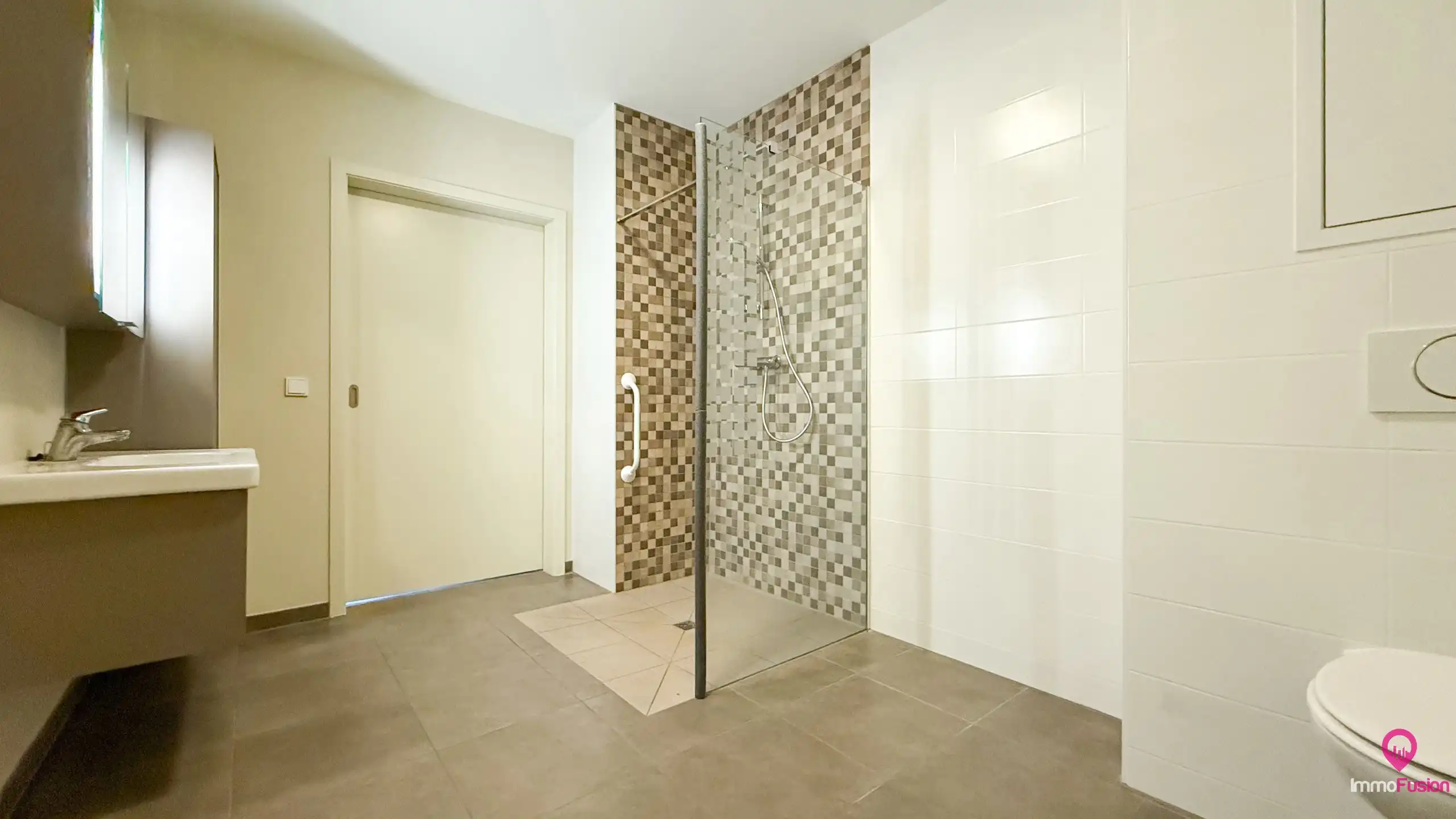 Stijlvol serviceflat met comfort, rust en zekerheid! foto 27