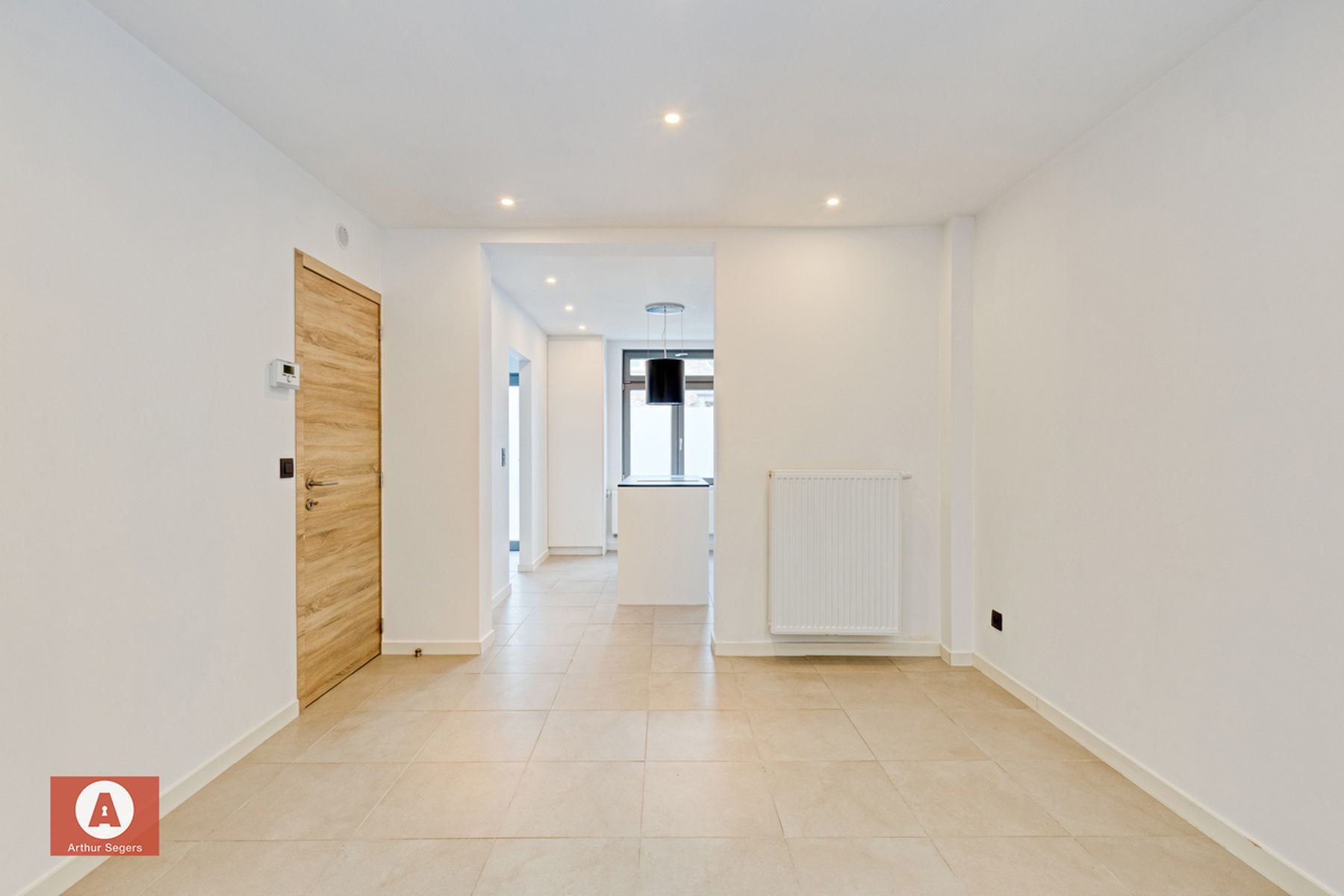 Energiezuinige & hedendaagse starters-woning met terras. foto 11