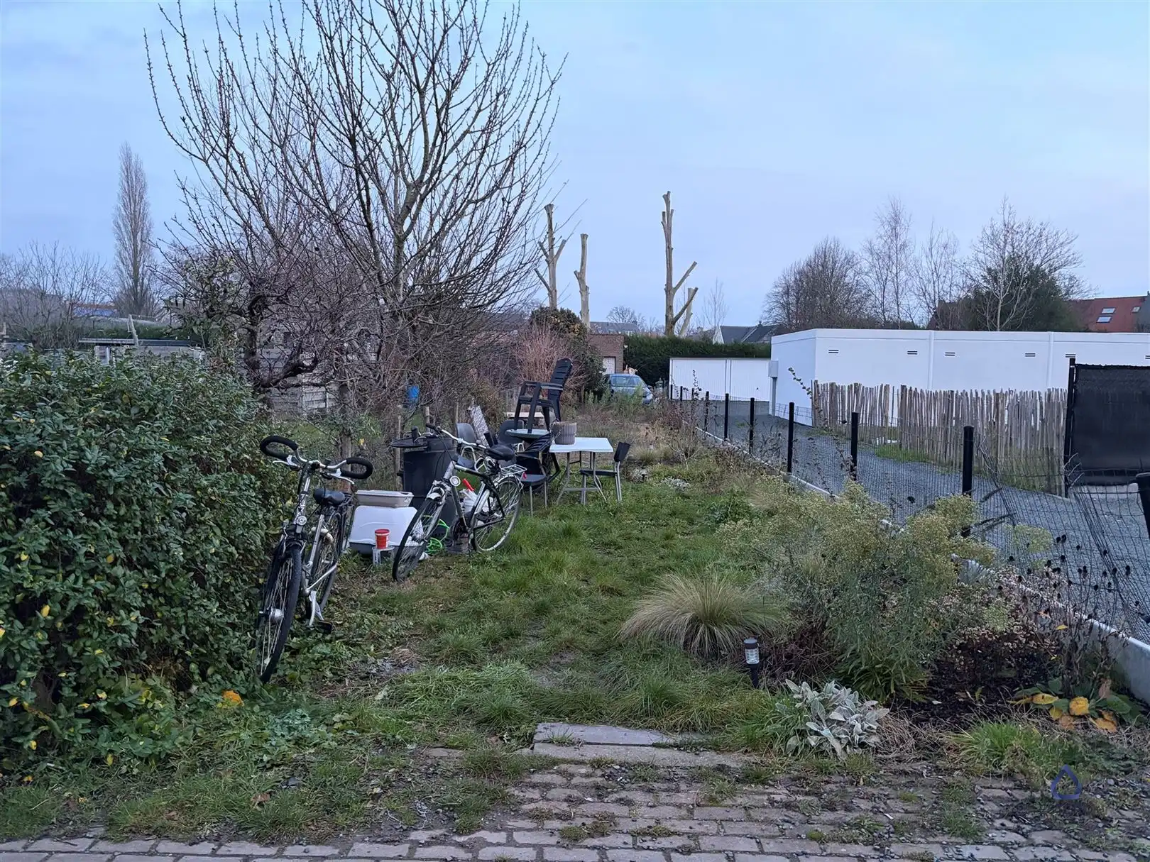 Gerenoveerde gezinswoning met 3 slaapkamers te Zwijnaarde foto 26
