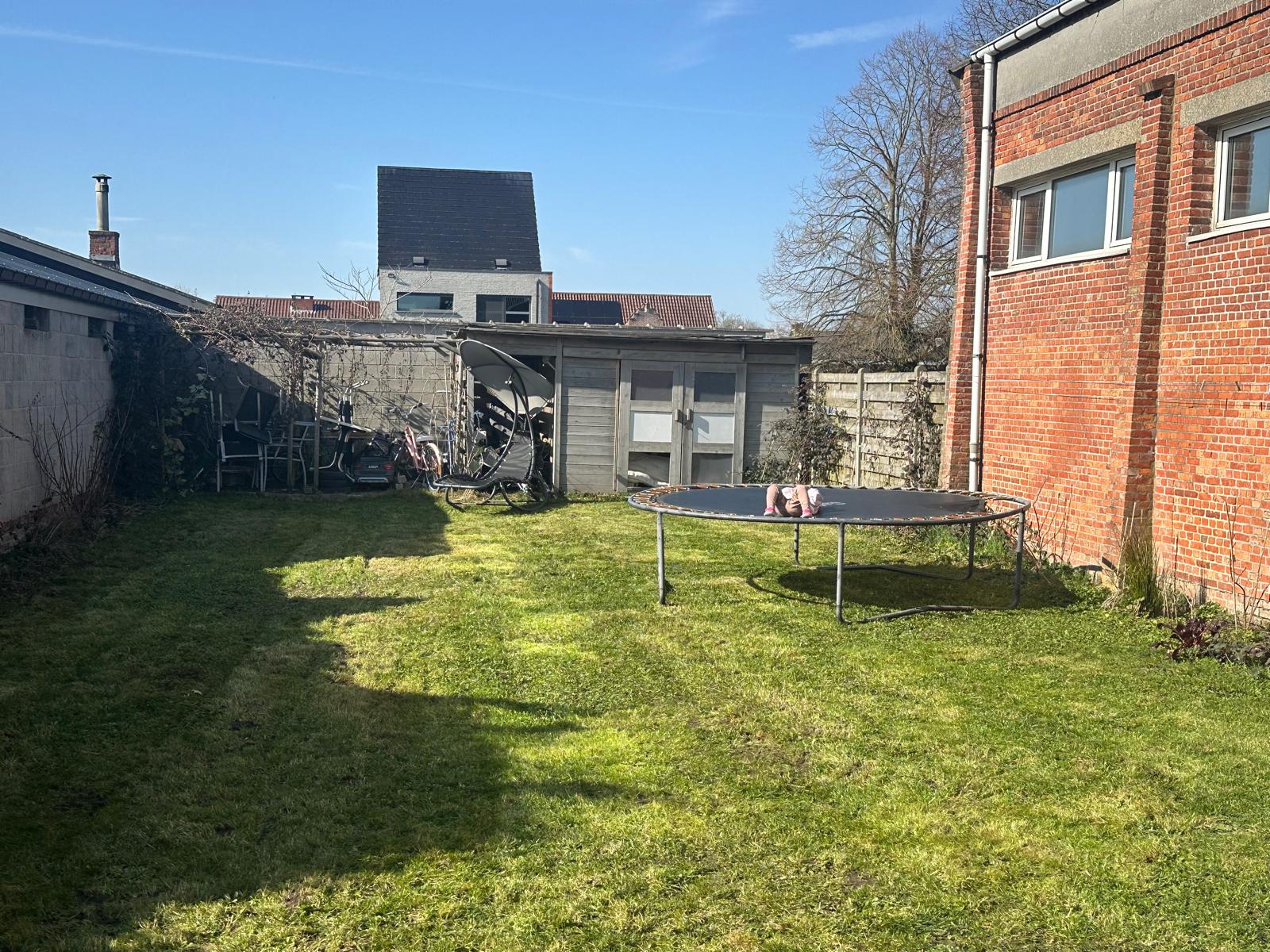 Instapklaar 263m² 2 badk 3 slpk foto 12
