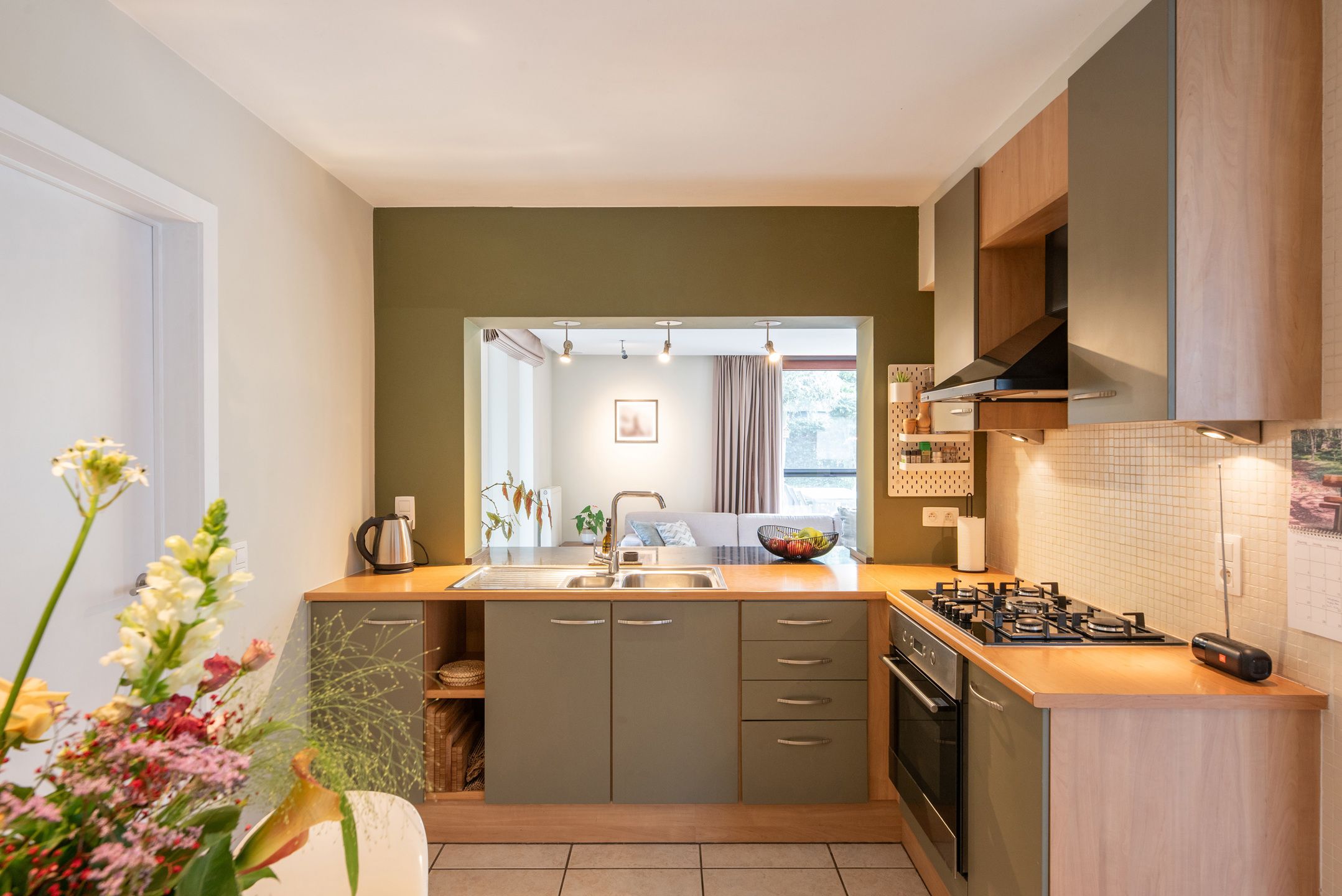 Rustig gelegen, energiezuinige woning met 4 slaapkamers op 473 m². foto 11