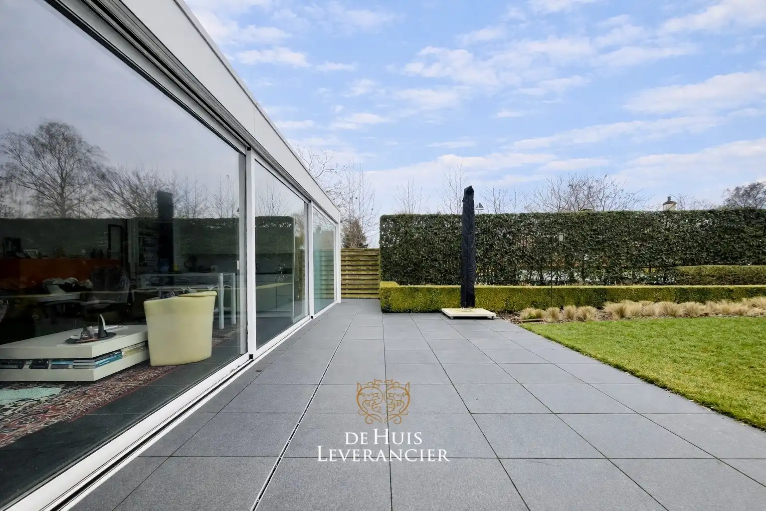 Elegante laagbouwvilla waar discrete rust, moderne uitstraling en standing versmelten in het 'Zoute' van Sint-Idesbald te koop foto 44