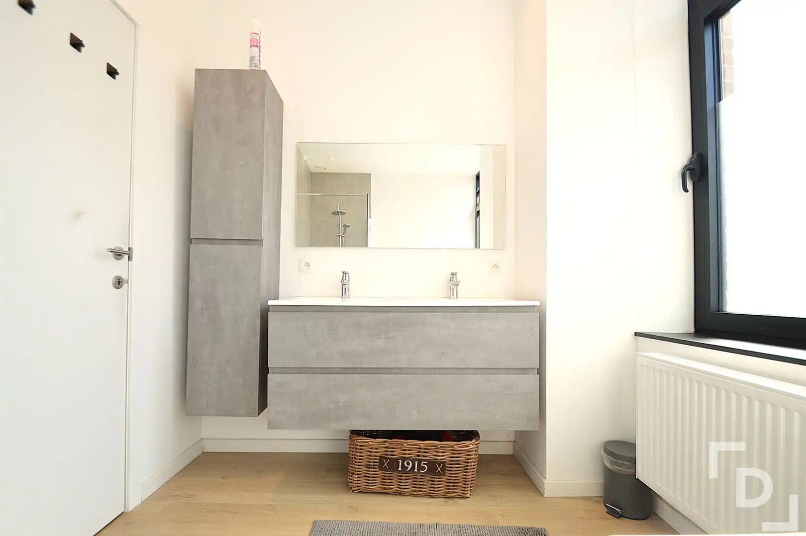 Volledig gerenoveerde, karaktervolle woning met tuin in Ieperse stadscentrum foto 13