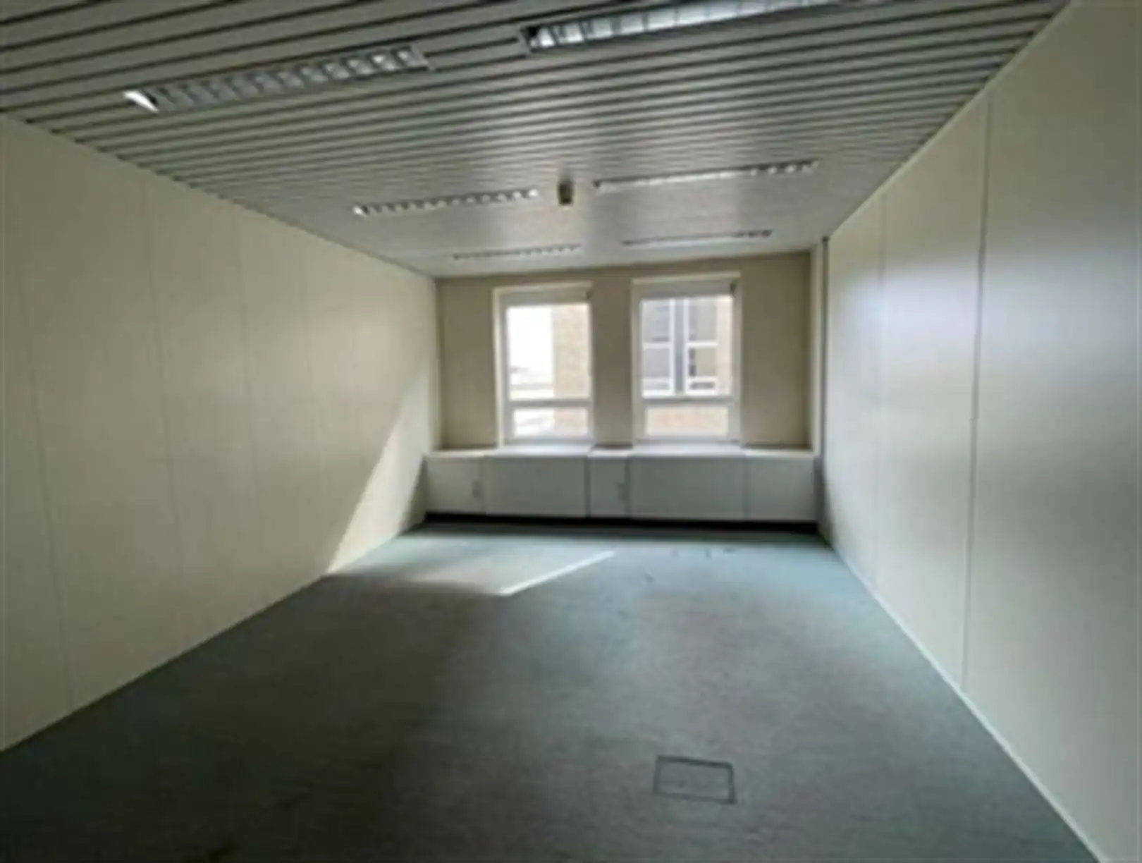 TRIOMF/ TRIOMPHE 173 - 174: twee gebouwen foto 7