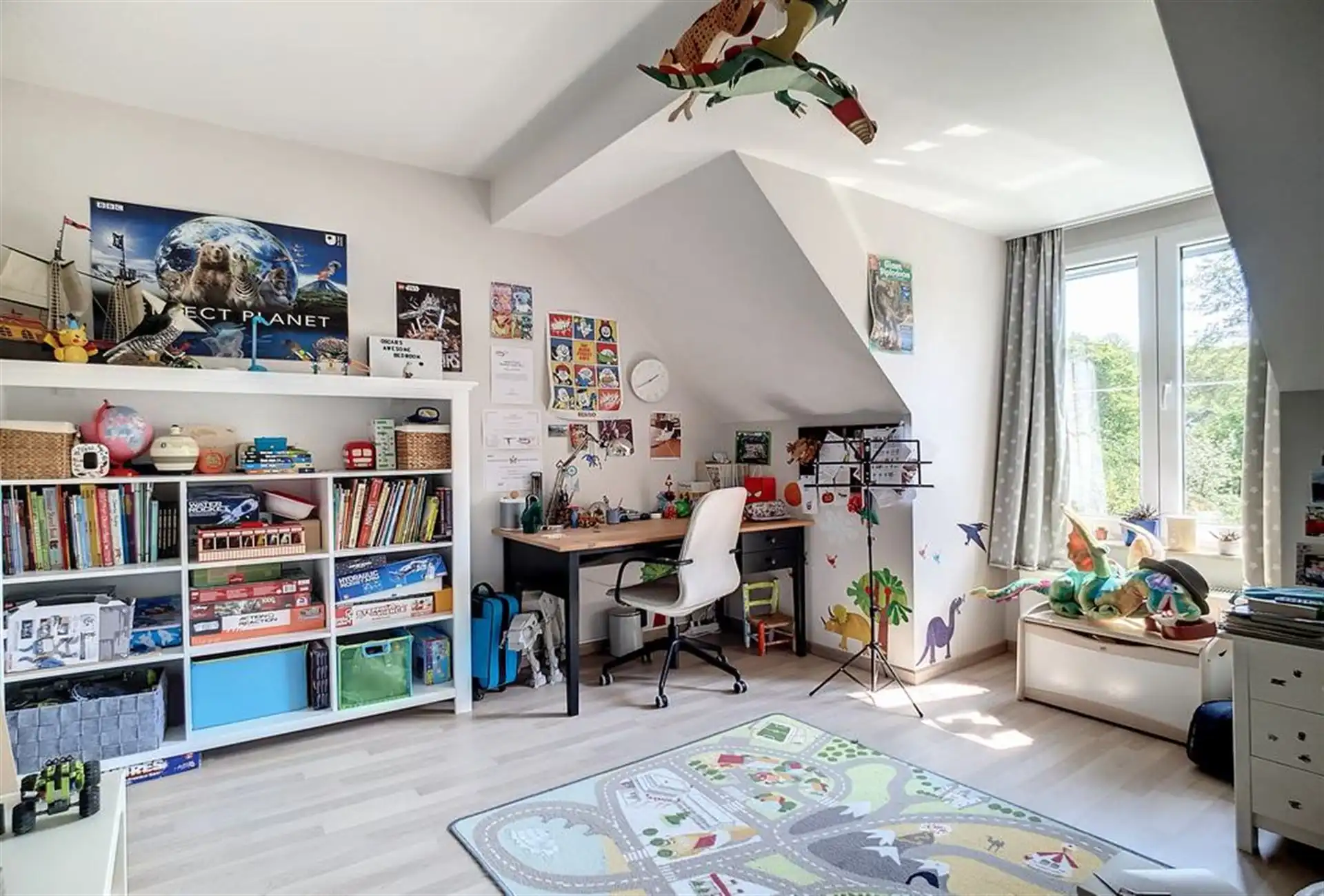 Residentieel gelegen villa foto 24