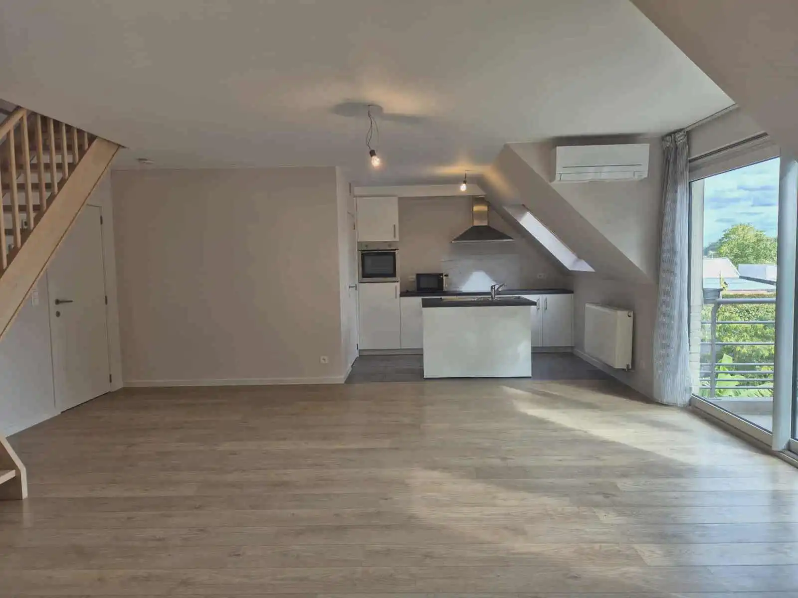 Instapklaar duplex appartement met 2 slaapkamers en EPC B foto 3