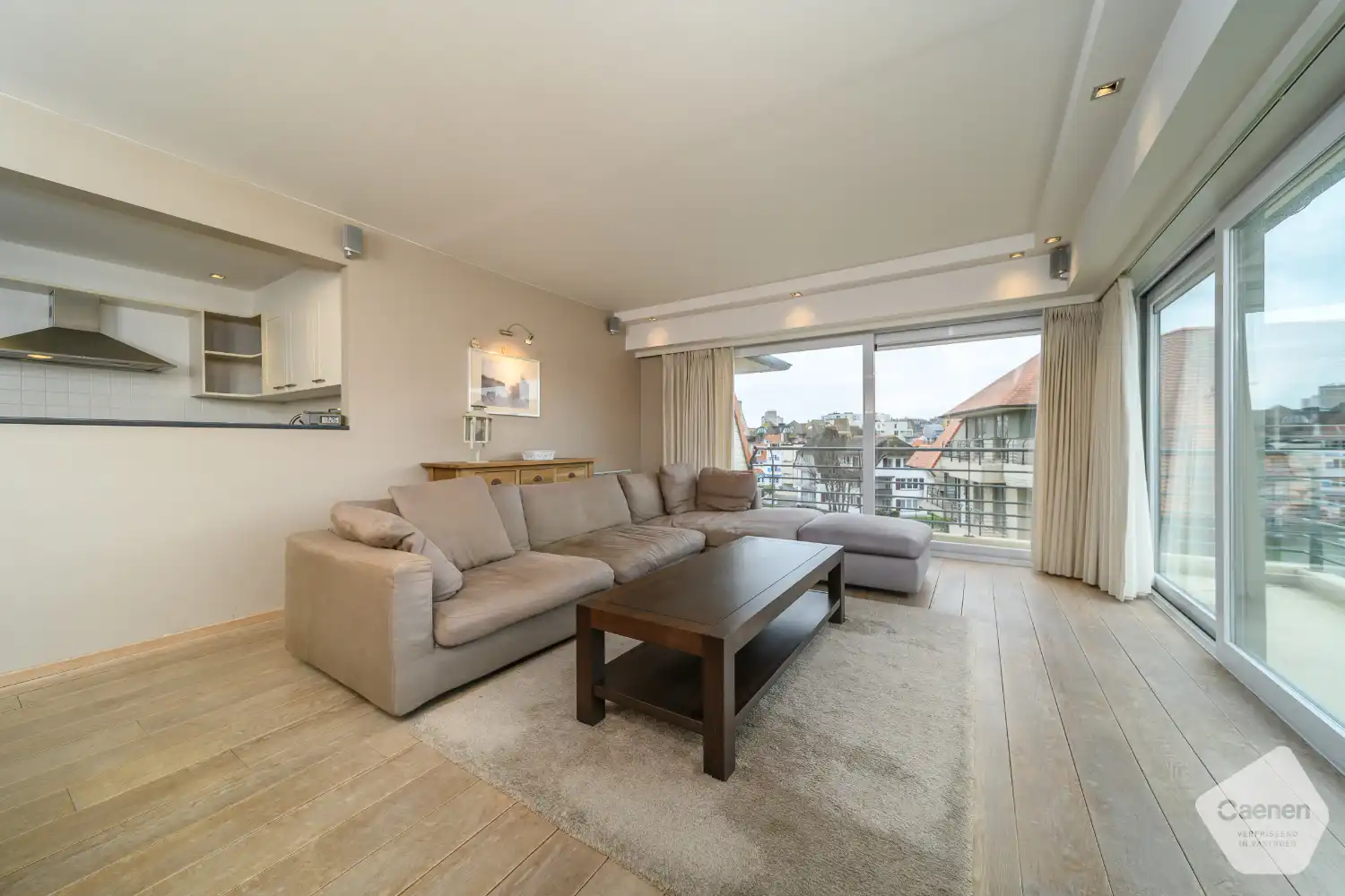 Prachtig ruim zongericht hoekappartement met 2 slaapkamers en zeezicht foto 4