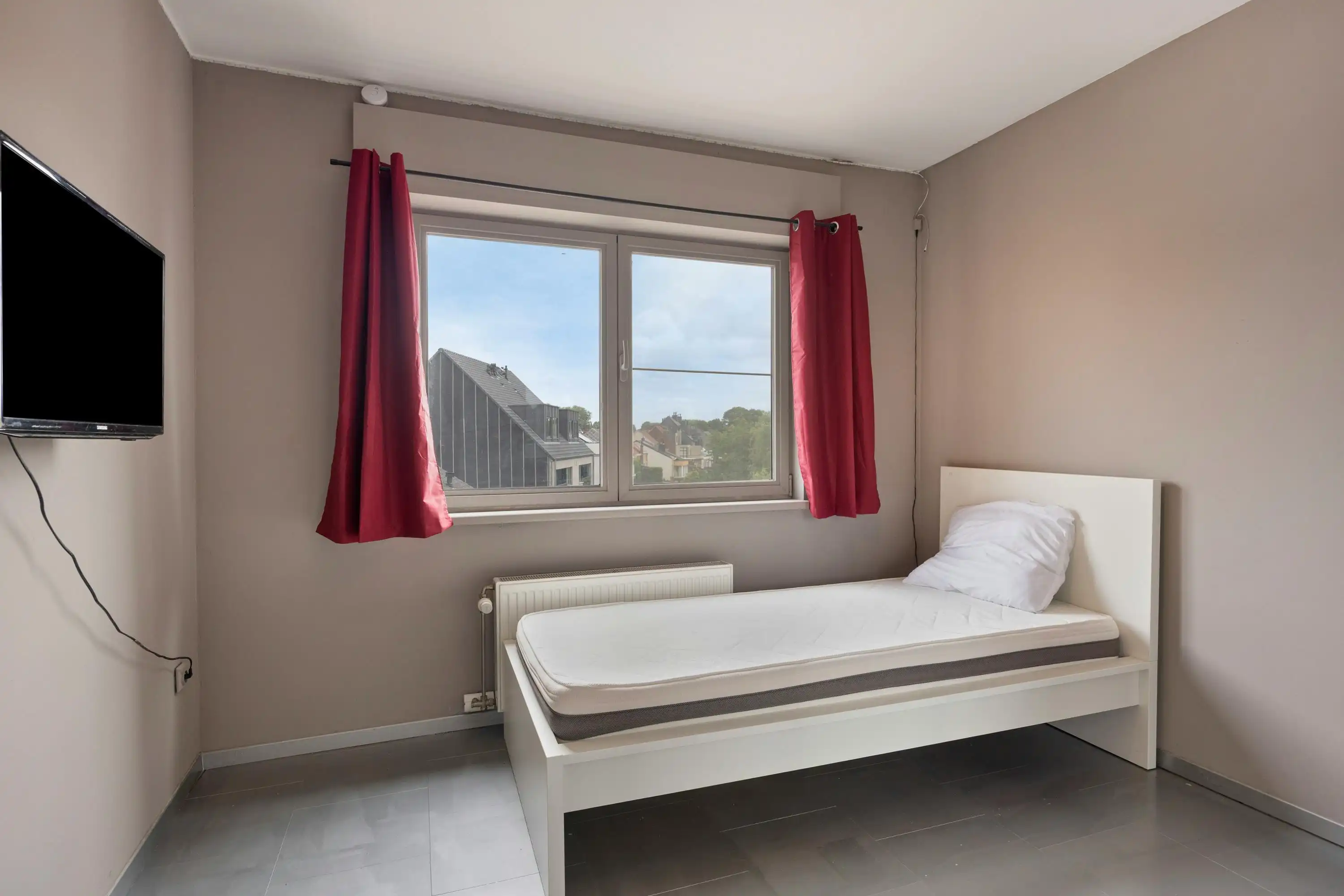 Handelsgelijkvloers met appartement op de markt in Ternat foto 19