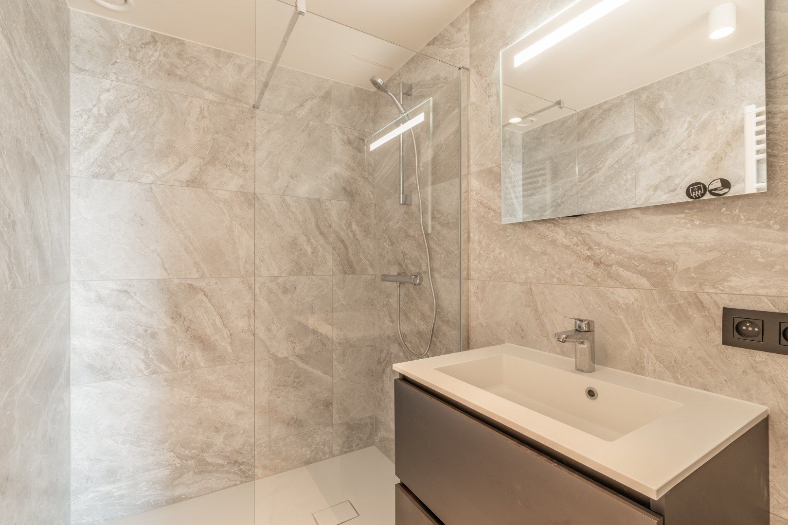 Nieuwbouw appartement met open verzichten vanop het zuid gericht terras foto 18