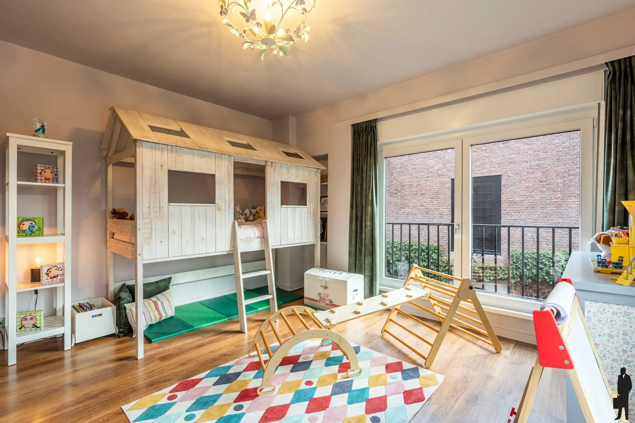 Instapklare gezinswoning met 5 slpks en ZW-tuin foto 14