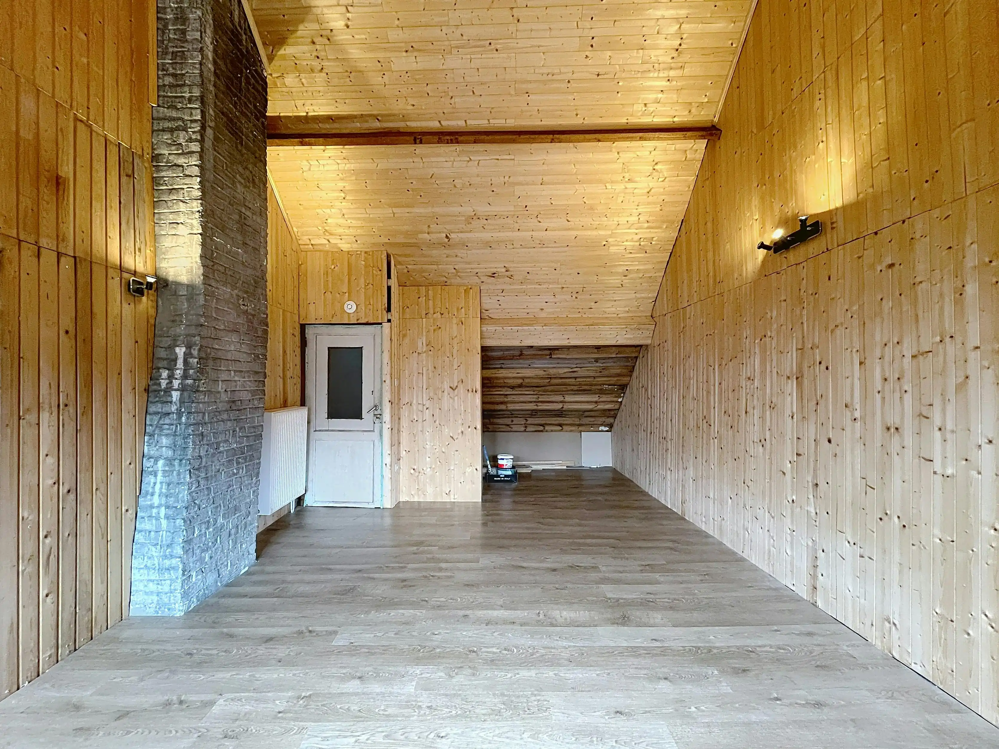 Handelshuis te koop op de Markt van Eeklo foto 22