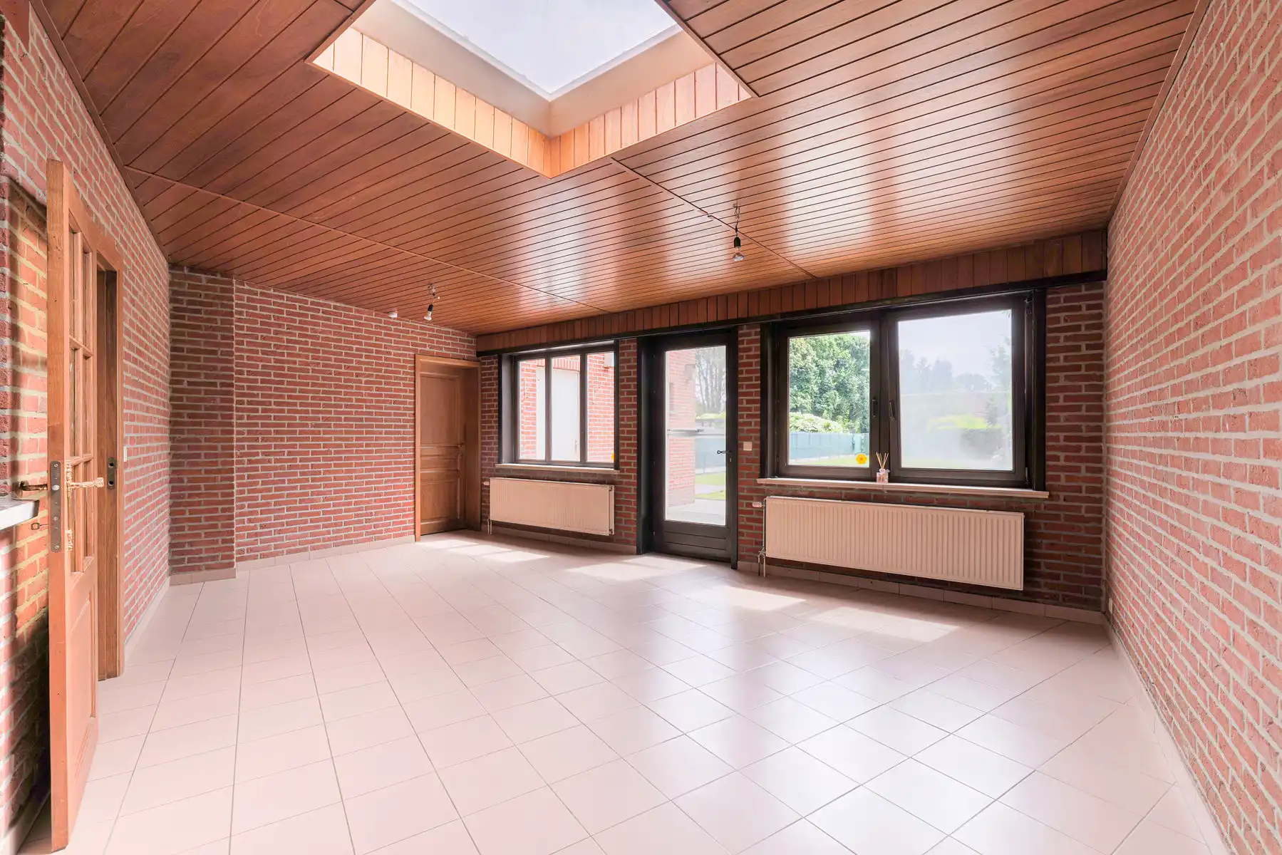Charmante gezinswoning met 3 slp, garage en zonnige tuin foto 11