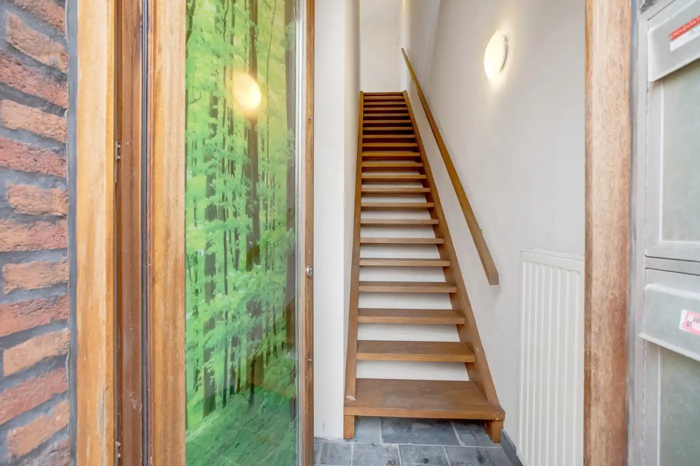 Centraal gelegen handelshuis met woonst foto 15