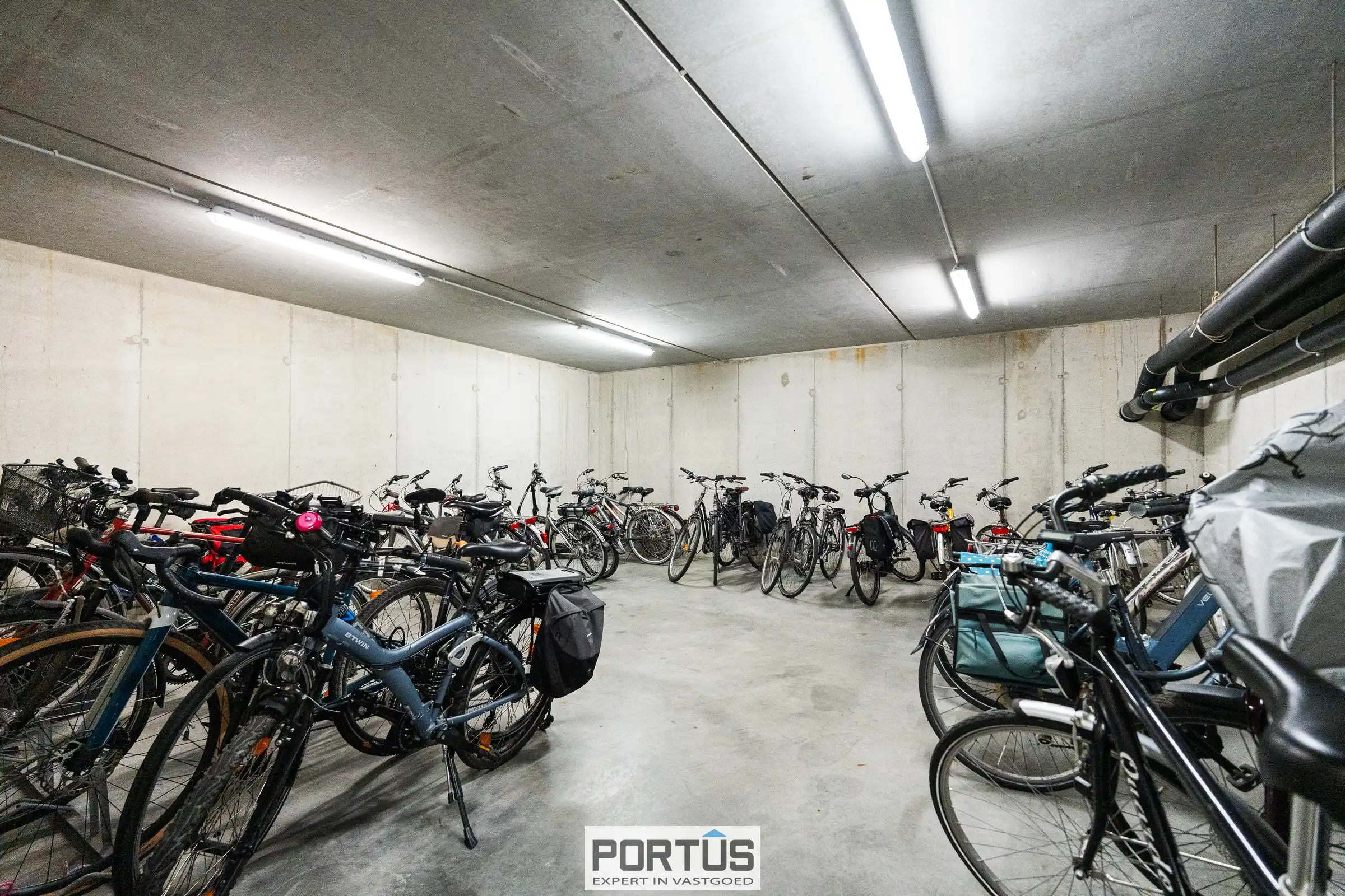 Ruim zonnig hoekappartement te koop te Nieuwpoort foto 18