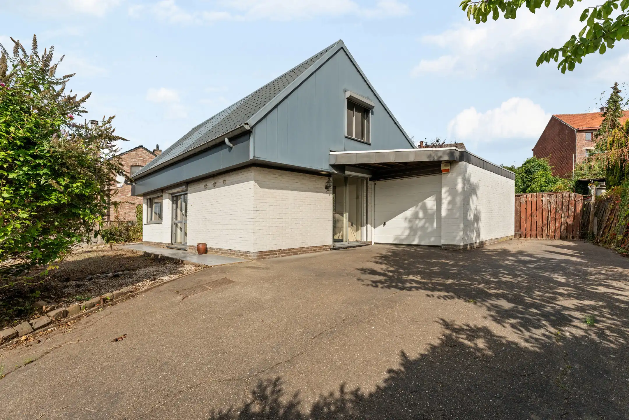 Hoofdfoto van de publicatie: Charmante woning met garage in Zichen