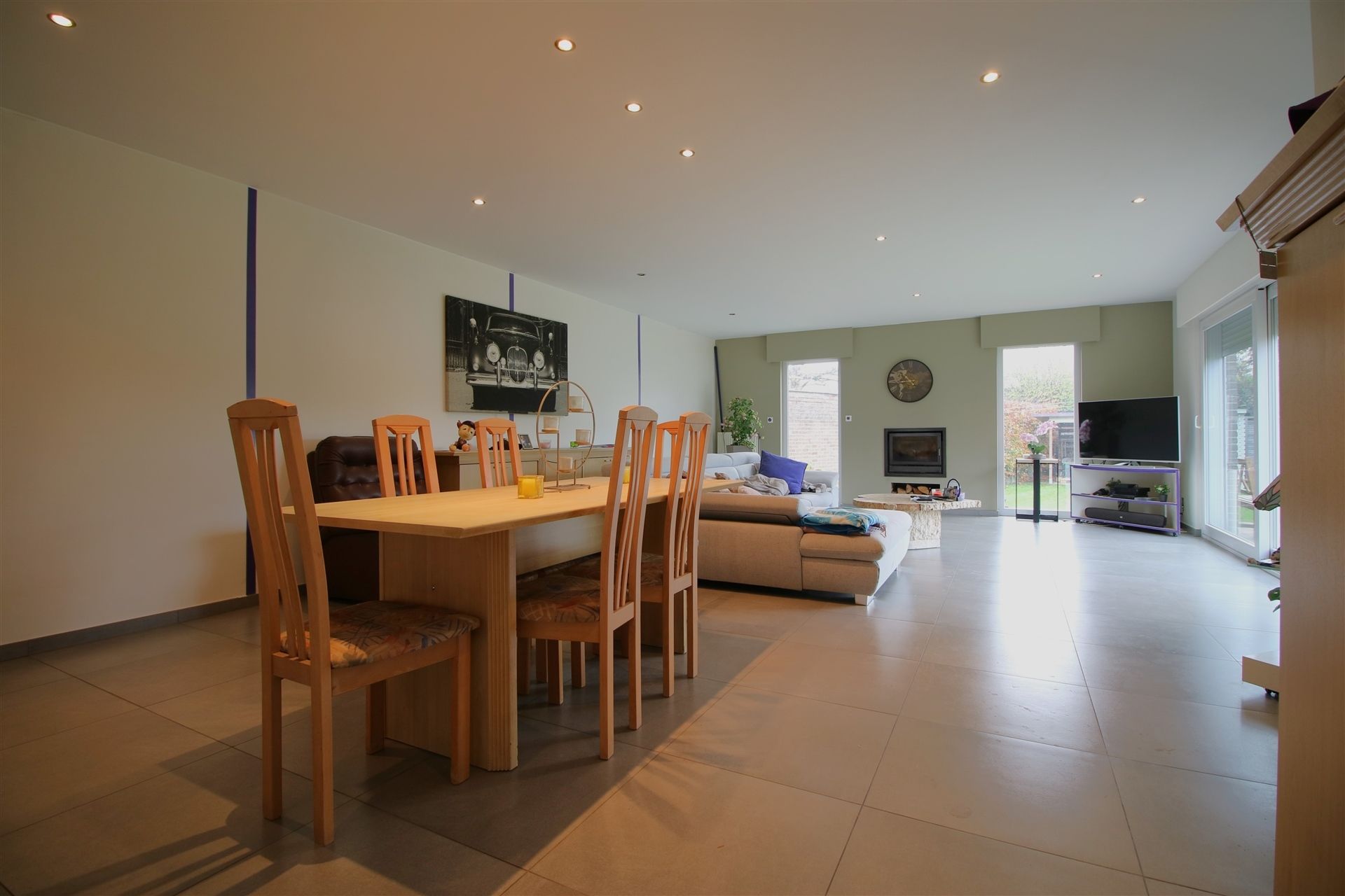 Woning half-open bebouwing met tuin foto 8