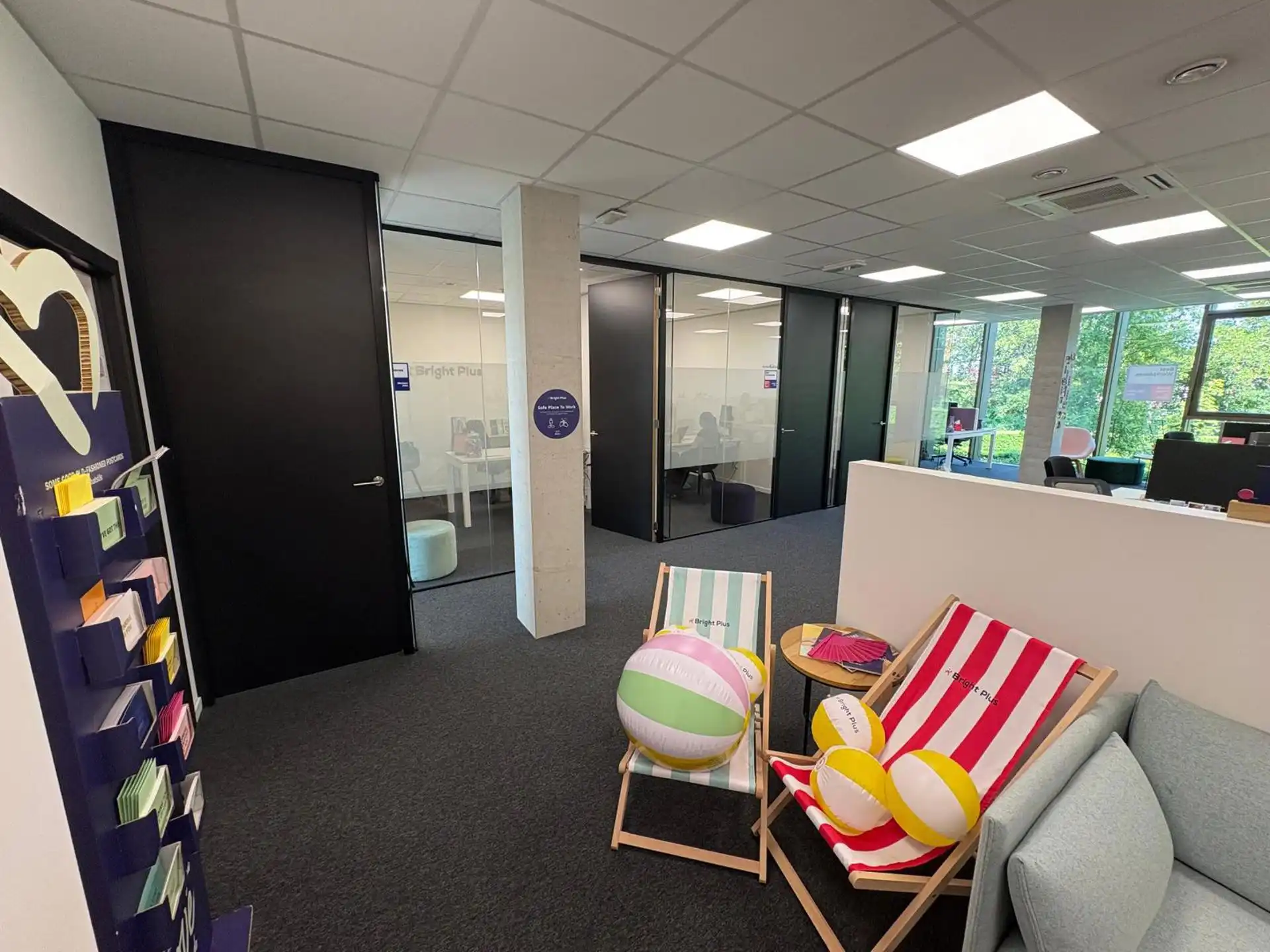 Moderne kantoorruimte van 175 m² met 6 parkeerplaatsen. foto 3