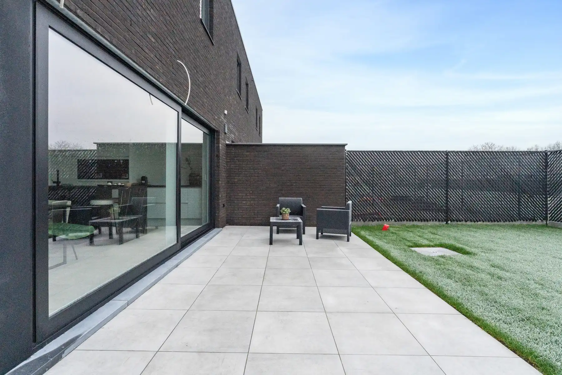 Moderne, gesloten woning foto 20