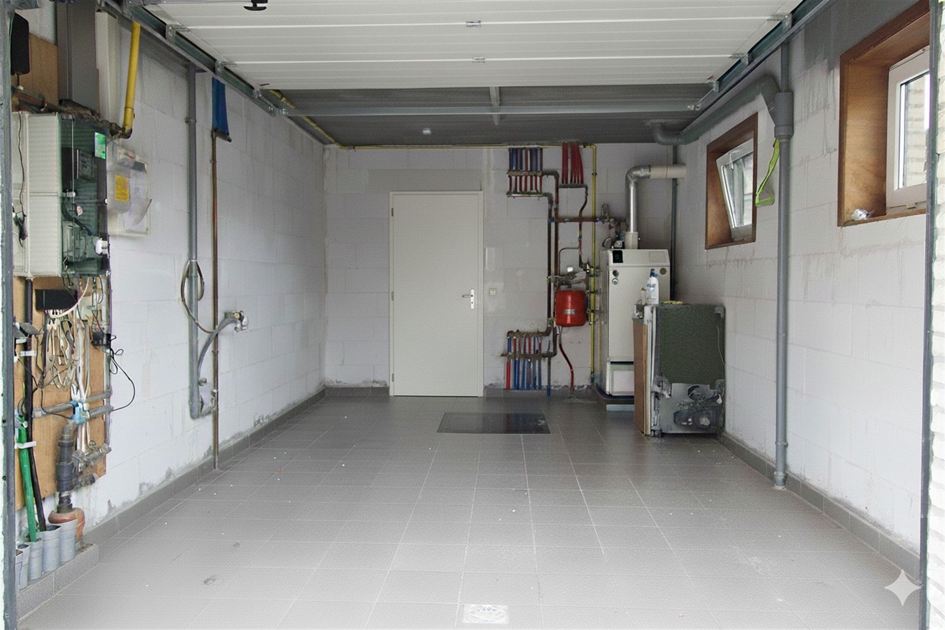 Rustig gelegen villa met ruime tuin foto 27